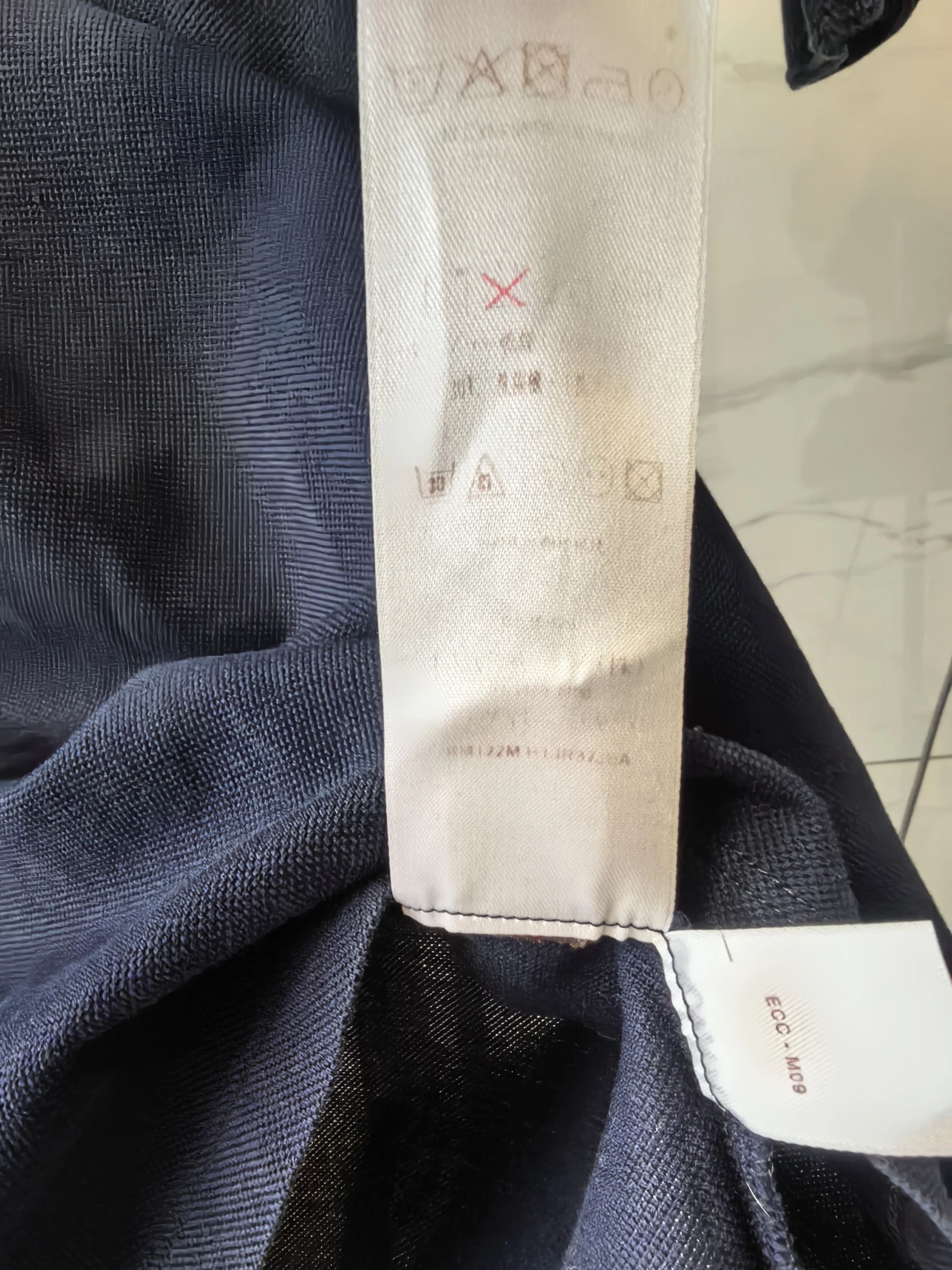 Louis Vuitton LV short-sleeve t-shirt S unisex small chest logo Size US S / EU 44-46 / 1 - 9 Thumbnail