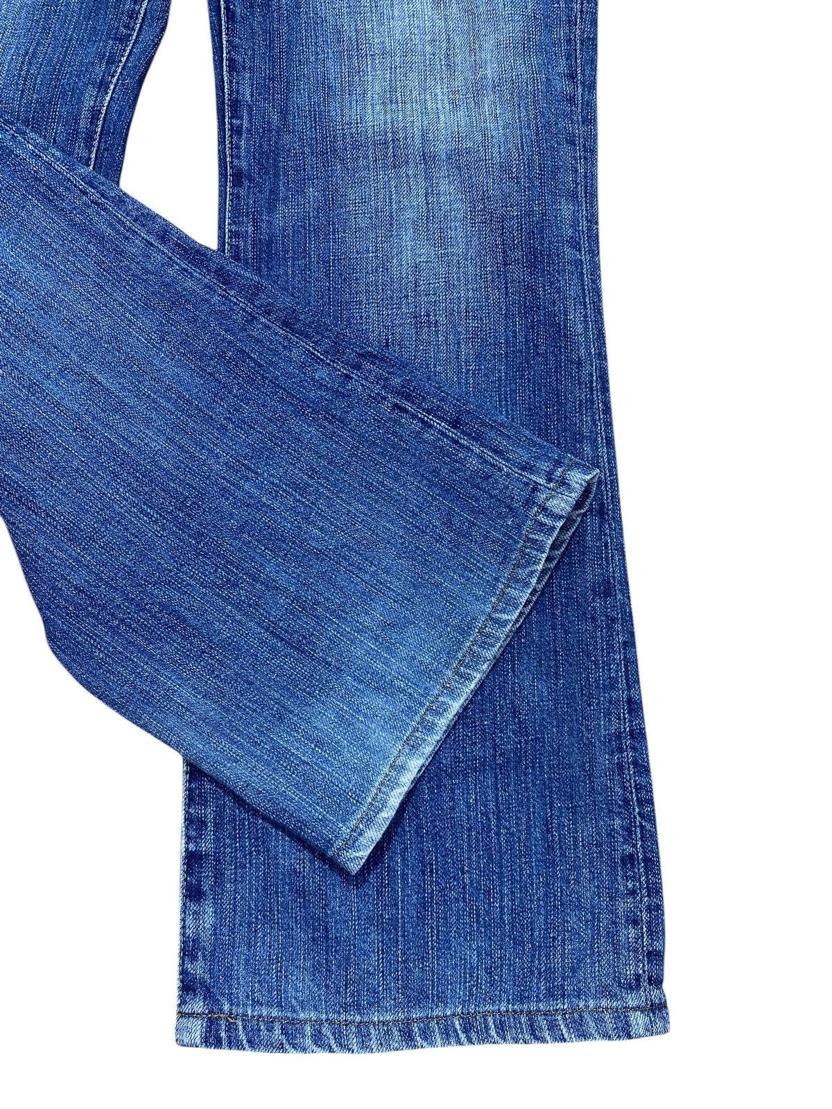 Levi's Levi’s Faded Blue Wash Style Flare Jeans Size US 30 / EU 46 - 7 Thumbnail