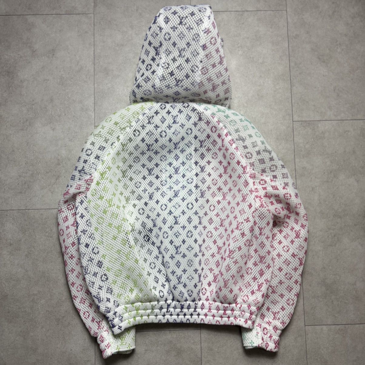 Louis Vuitton Louis Vuitton Rainbow Gradient Mesh Jacket Size US M / EU 48-50 / 2 - 2 Thumbnail