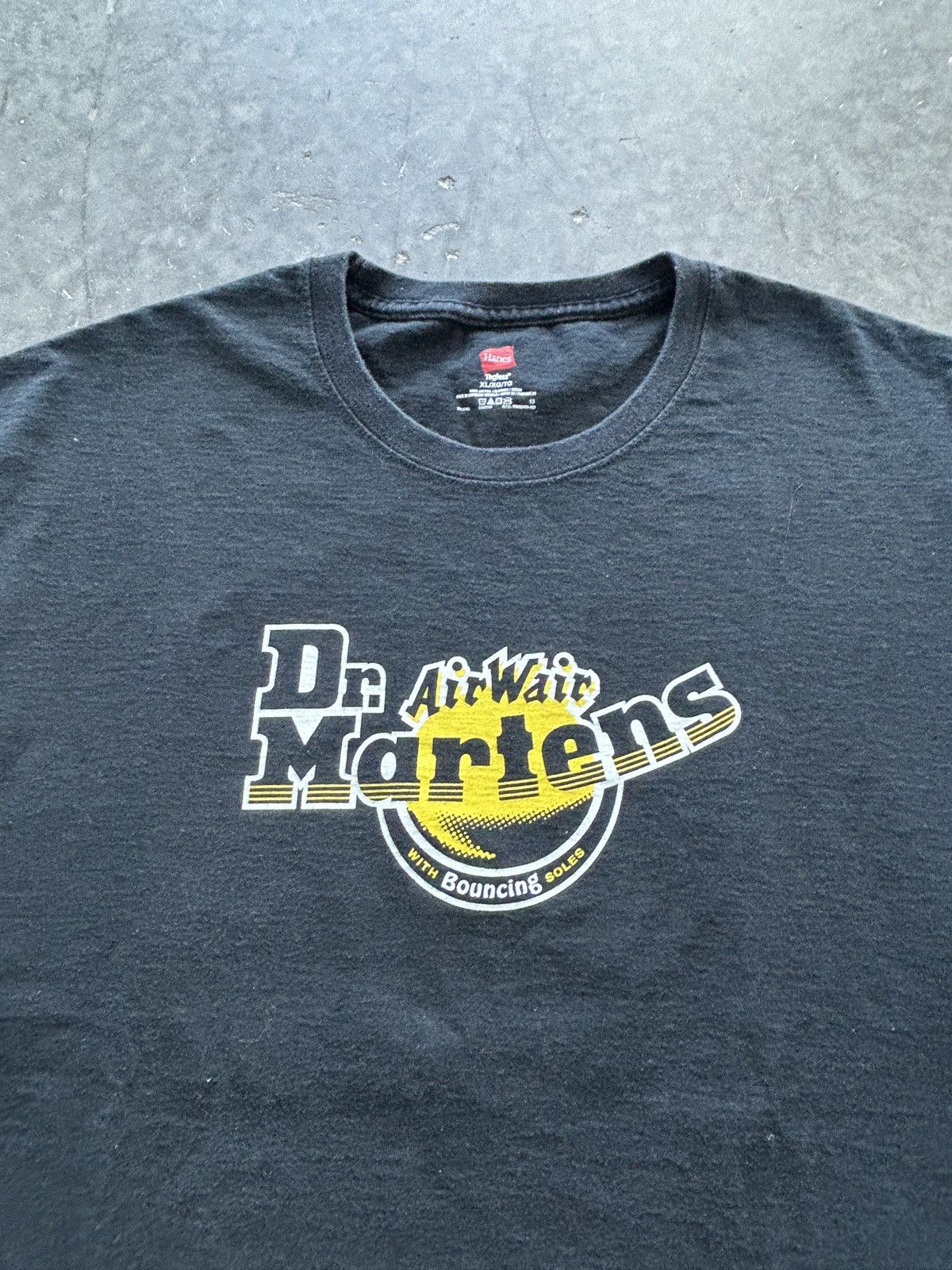 Vintage Vintage Y2K Dr Martens Graphic Tee Size US XL / EU 56 / 4 - 2 Thumbnail