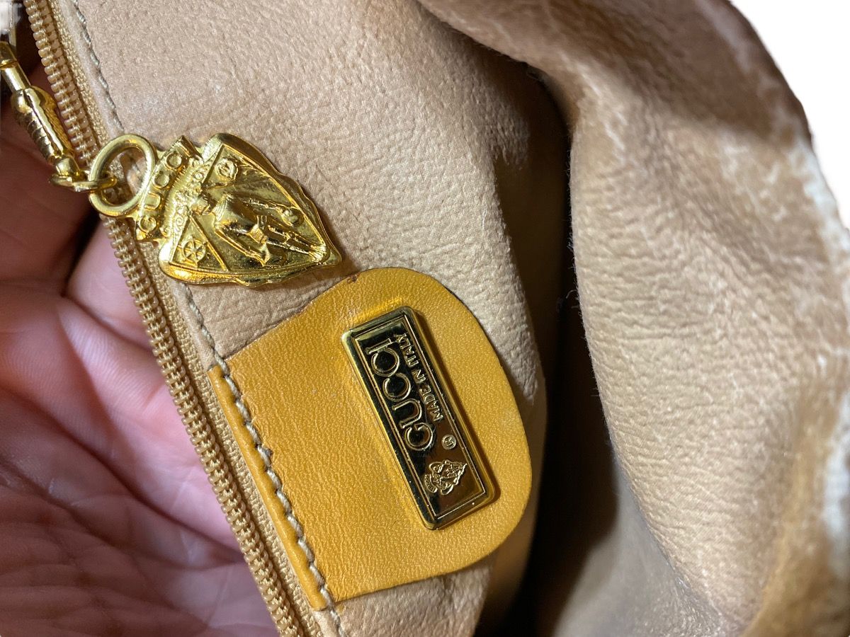 Gucci Vintage 70s / 80s Gucci Monogram Shoulder Bag Size ONE SIZE - 7 Thumbnail