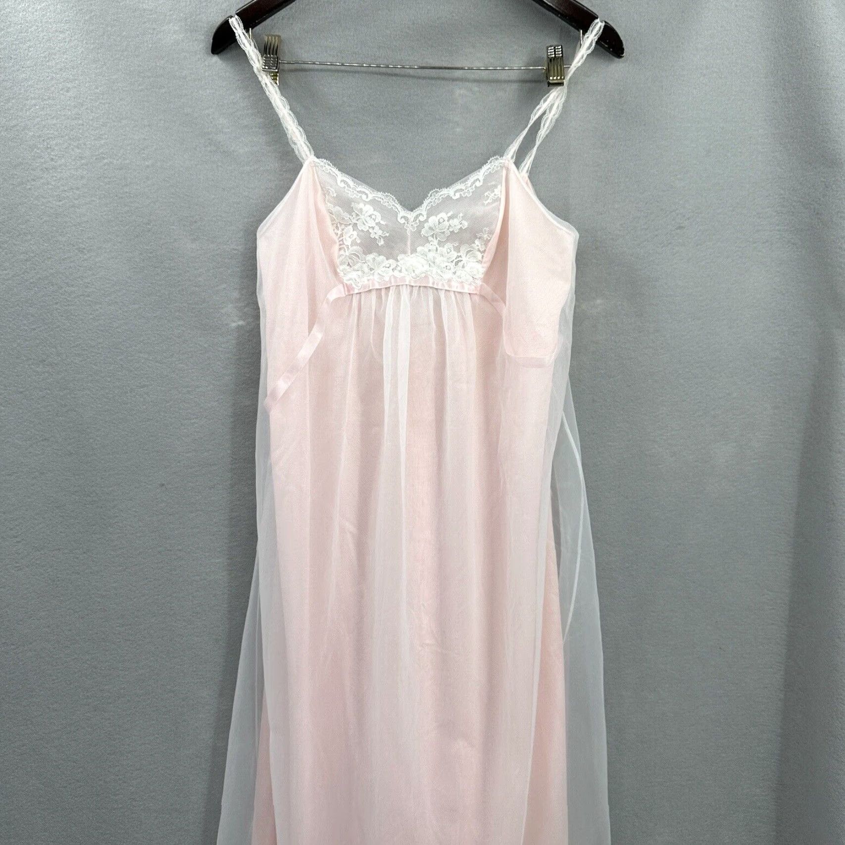 Vintage VINTAGE Vanity Fair Pink Nylon Tricot Long Cottagecore Womens 36 Small Sissy 60s Size ONE SIZE - 3 Thumbnail