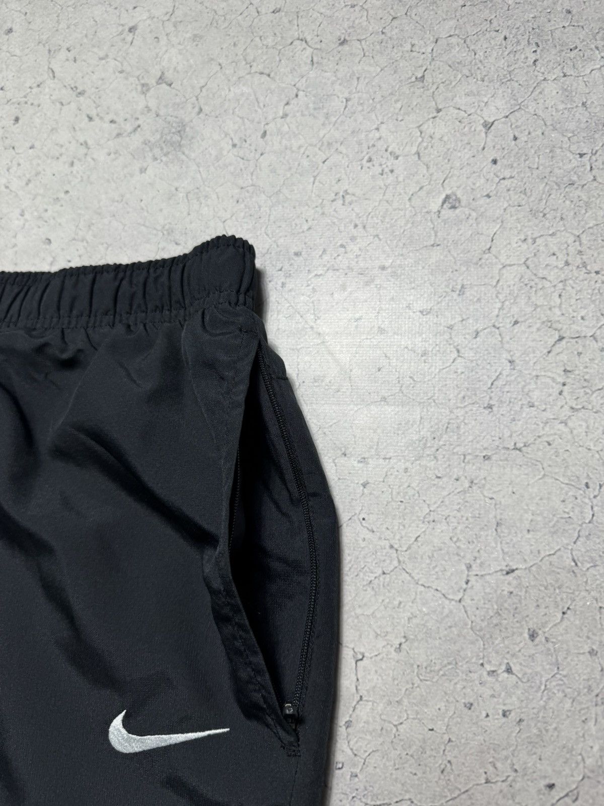 Nike Nike Vintage Nylon Baggy Track Pants Swoosh Y2K Drill Size M Size US 32 / EU 48 - 5 Thumbnail