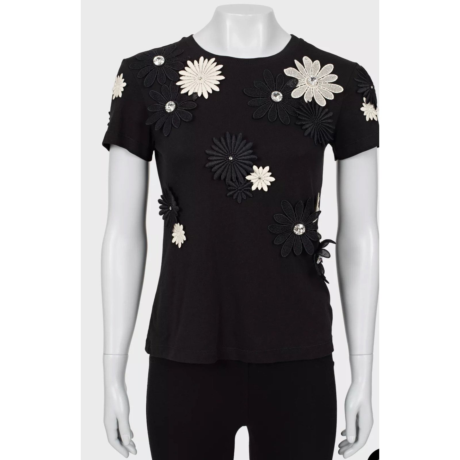 Emanuel Ungaro Emanuel Ungaro Black & White Floral Cotton T-Shirt Sz.38 Size XS / US 0-2 / IT 36-38 - 1 Thumbnail