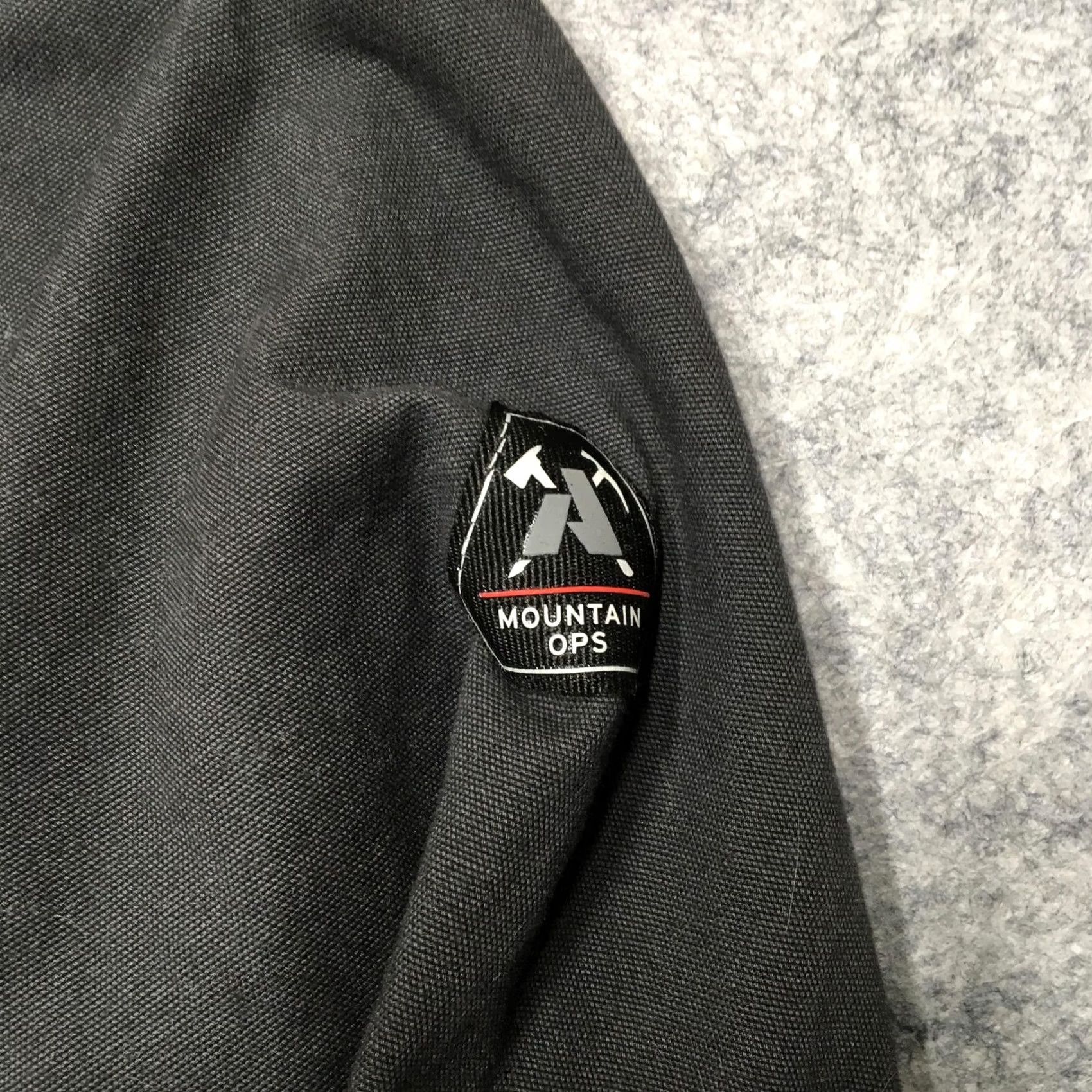 Eddie Bauer Eddie Bauer Mountain Ops Capacitor Flex Shirt Jacket Mens Small Gray Workwear Size US S / EU 44-46 / 1 - 3 Thumbnail