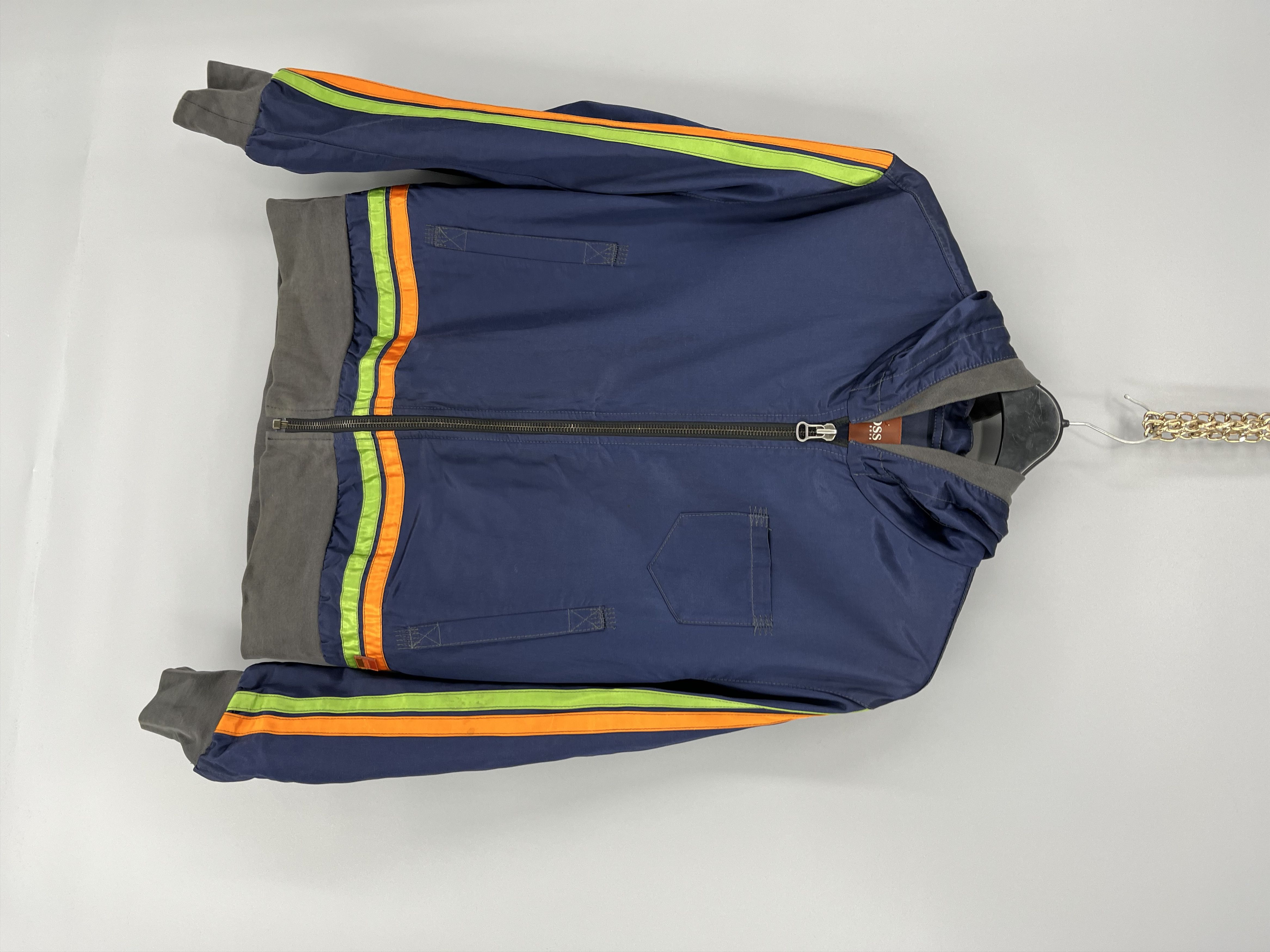 Hugo Boss Vintage 90s Hugo Boss Light Jackets streetwear Style Size US S / EU 44-46 / 1 - 3 Thumbnail