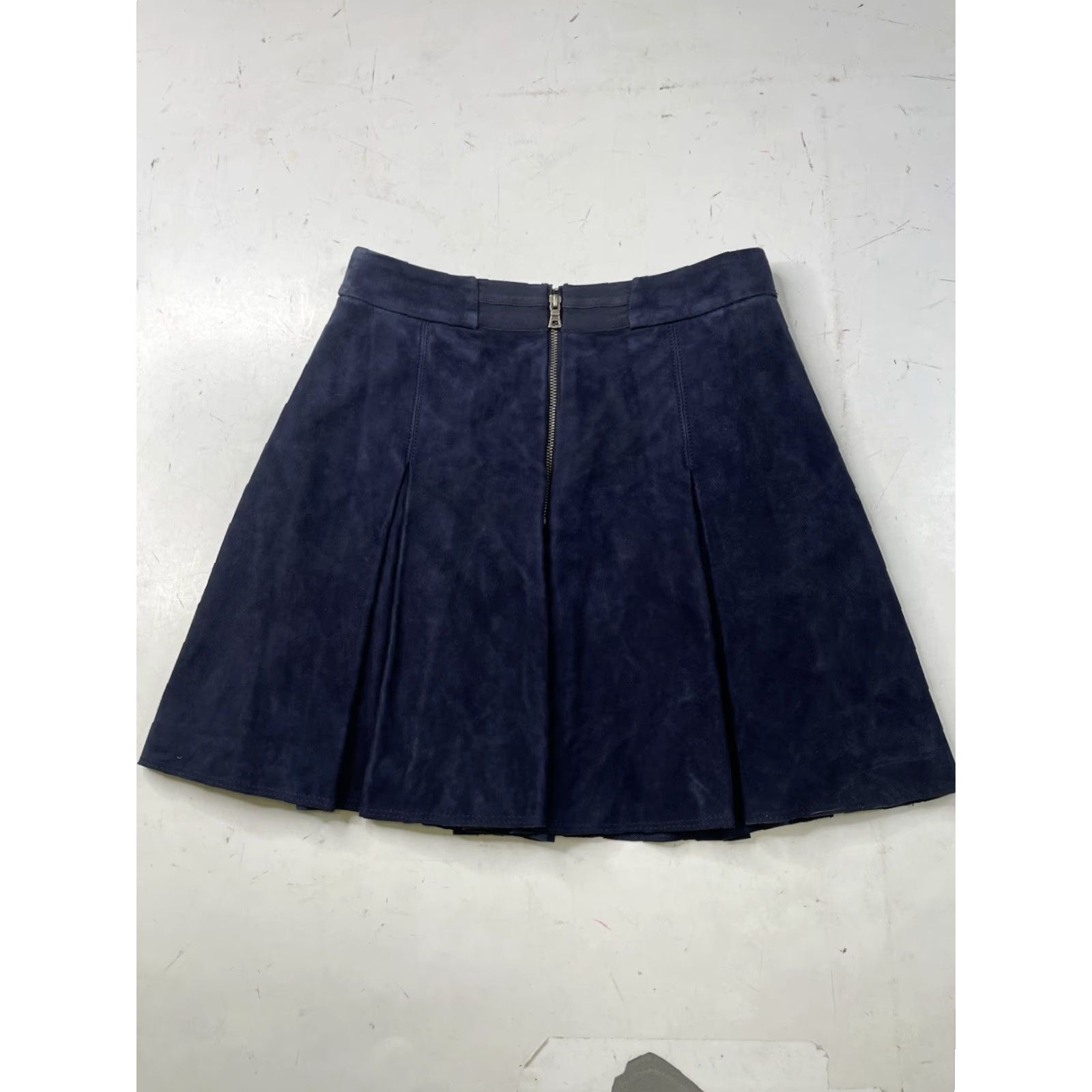 Alice + Olivia Alice + Olivia Skirt Mini Pleated Suede Leather Blue Size 0 Women Short City Vintage No (used) Size 25" / US 0 / IT 36 - 6 Thumbnail
