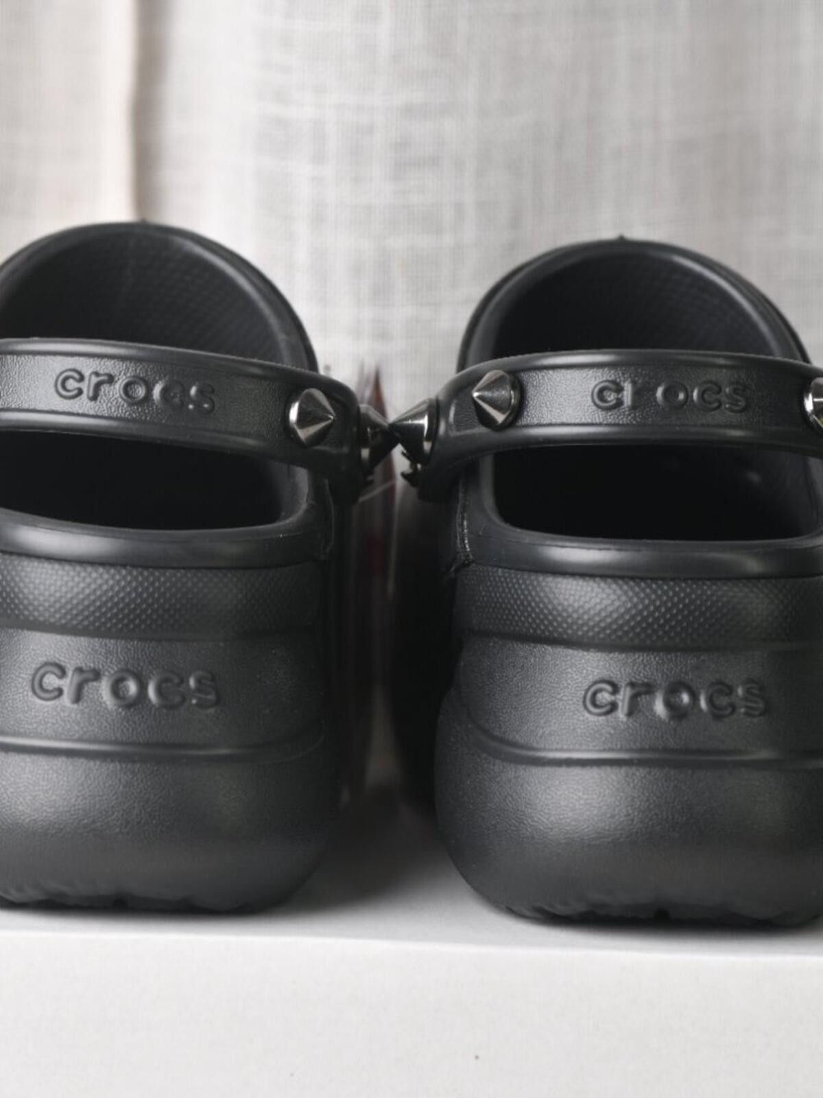 Crocs Crocs Classic Bae Clogs w Silver Spikes | Black Size US 5 / IT 35 - 11 Thumbnail