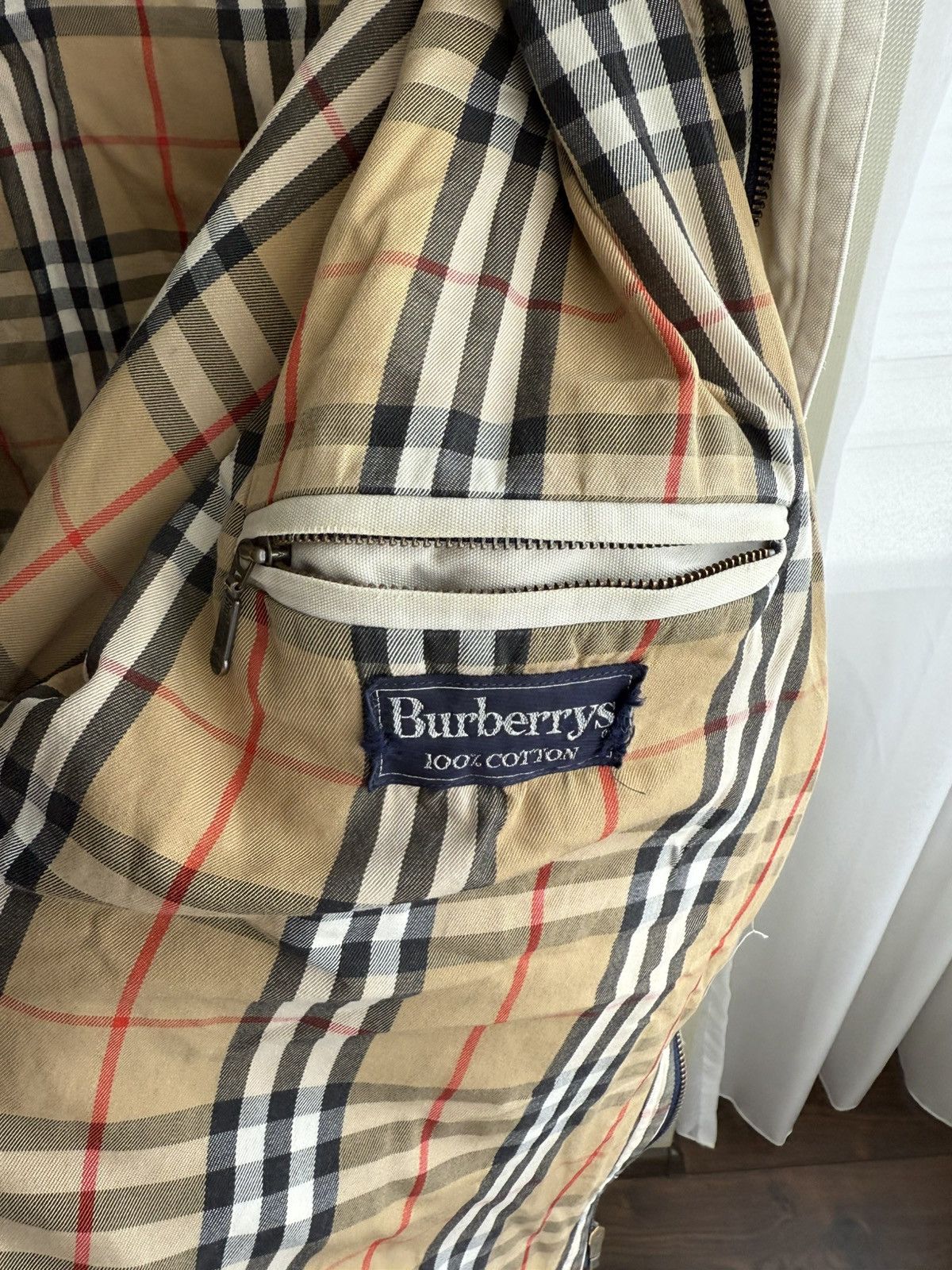 Burberry Burberrys of London Hooded Rain Coat Jacket Beige Size L |G1 Size US L / EU 52-54 / 3 - 14 Thumbnail