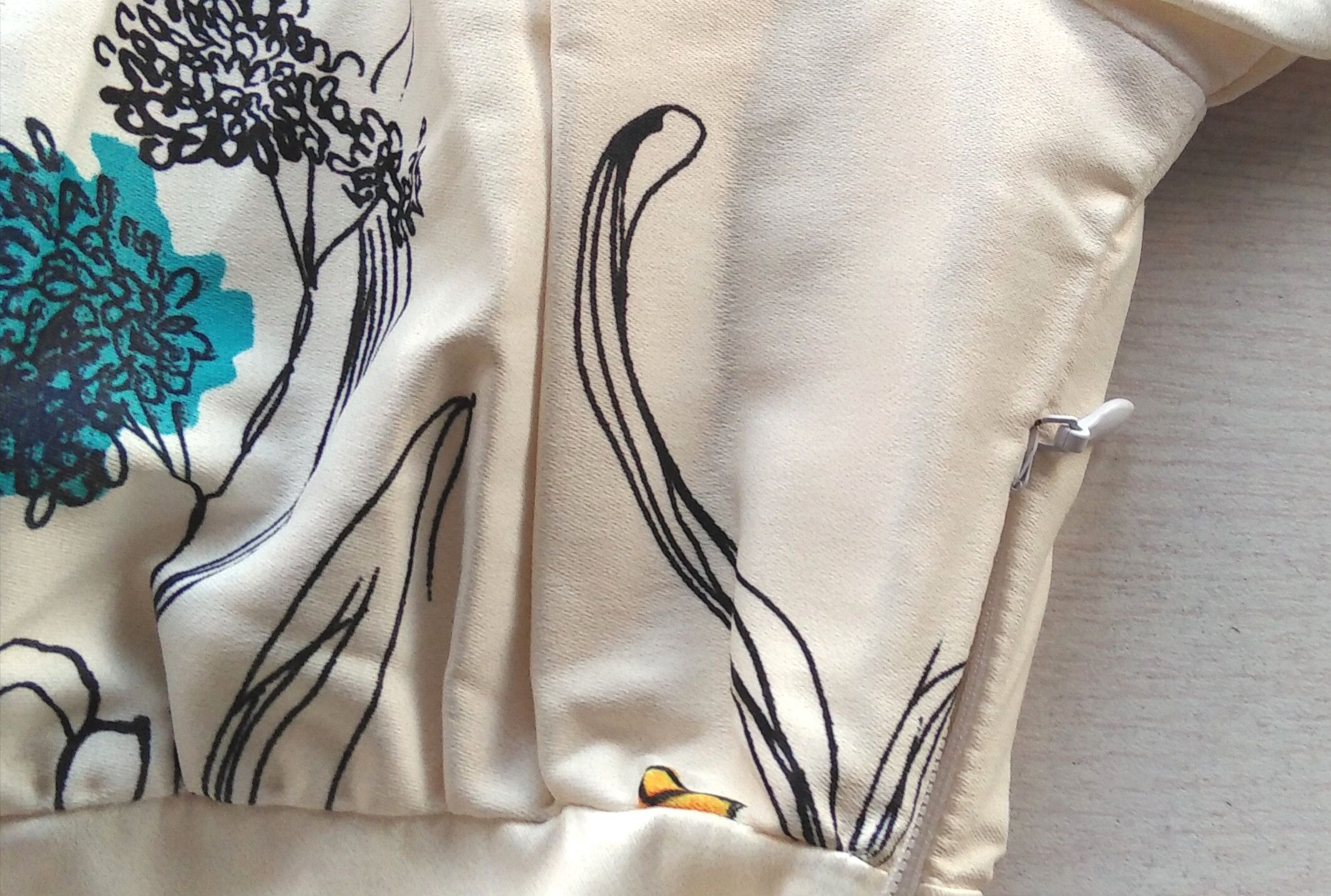 Other Elegant top off shoulder ivory & floral print Size M / US 6-8 / IT 42-44 - 5 Thumbnail