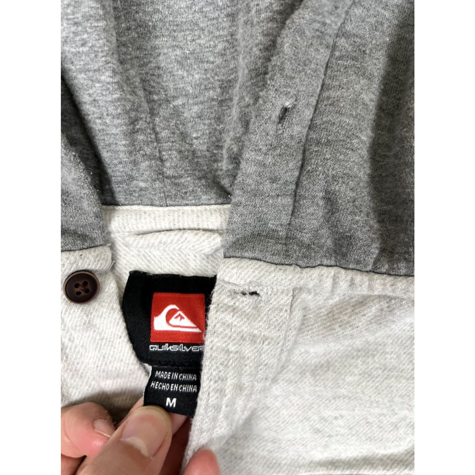 Quiksilver VINTAGE Quiksilver Hoodie Sweatshirt Surf Skater Beach Y2K Gray M Mens Hooded Pockets Snaps 90s Grunge Beachwear Size US M / EU 48-50 / 2 - 3 Thumbnail