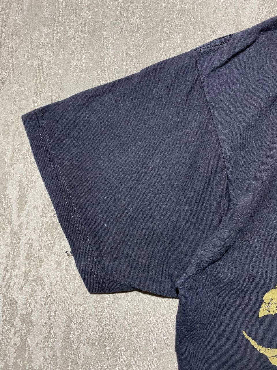Band Tees × Vintage Vintage Y2K Six Feet Under Skulls hands Horror Tee Size US M / EU 48-50 / 2 - 9 Thumbnail