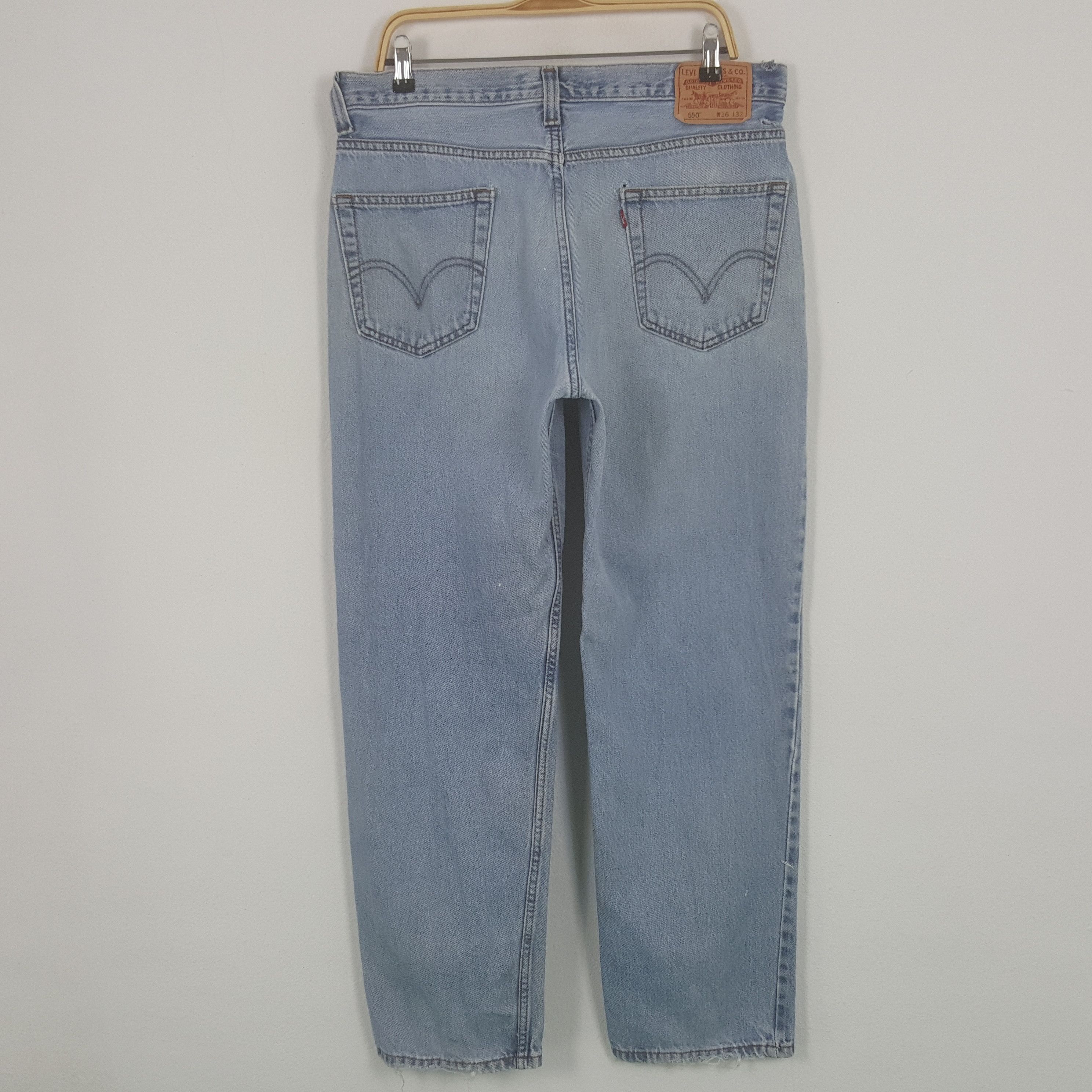 Levi's × Vintage Vintage Levi's 550 Distressed Denim Jeans Size US 35 - 4 Thumbnail
