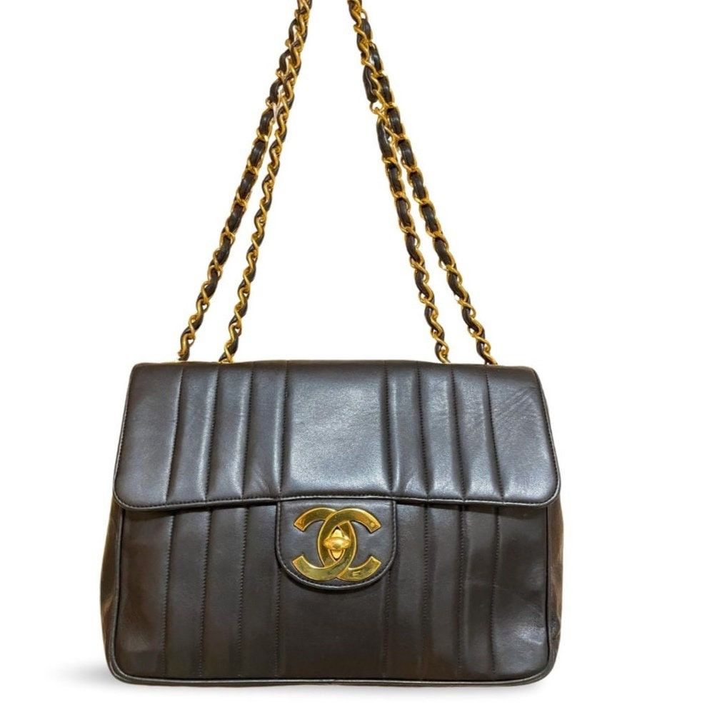 Chanel Vintage CHANEL black lambskin 2.55 classic jumbo bag Size ONE SIZE - 1 Thumbnail