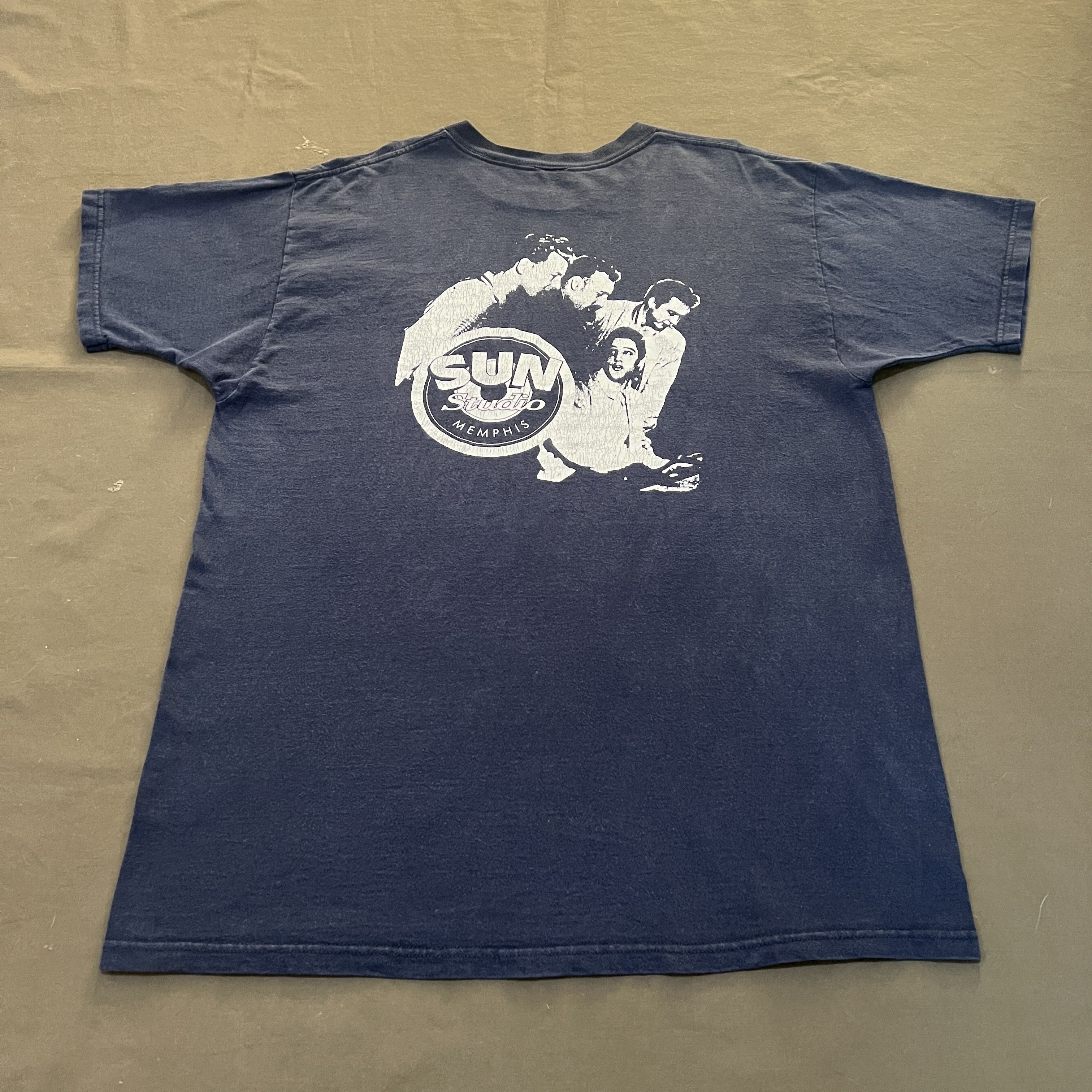 Band Tees × Vintage Vintage Y2K Sun Studio Elvis Cash Rock and roll Tee Faded Size US XL / EU 56 / 4 - 2 Thumbnail
