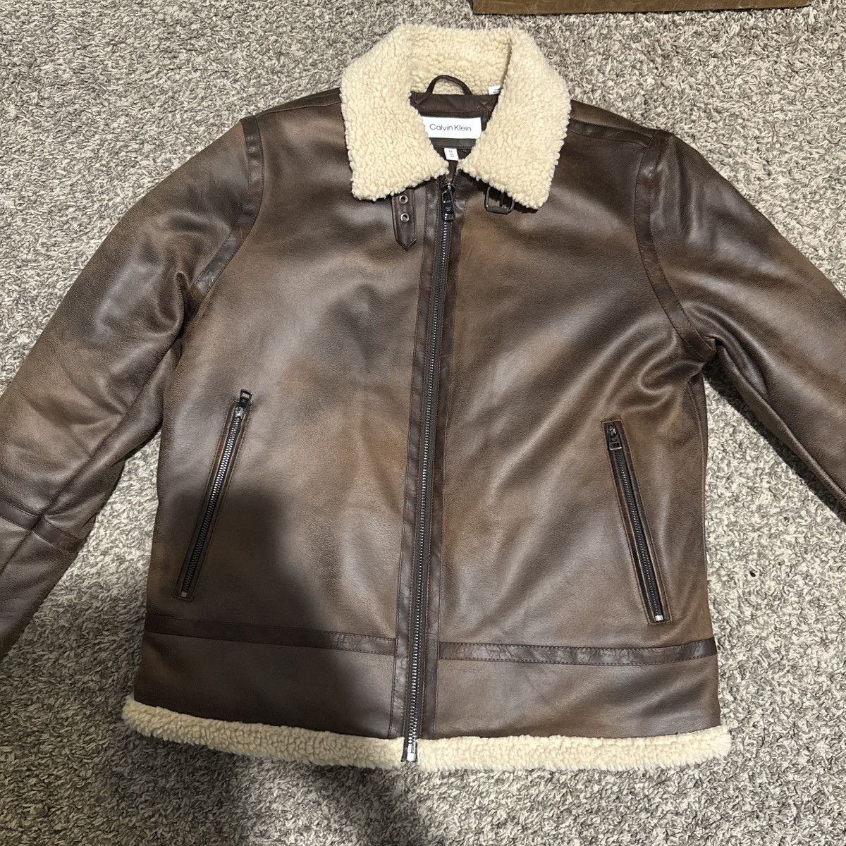 Calvin Klein Men's Classic Faux Shearling B-3 Bomber Jacket Size US M / EU 48-50 / 2 - 2 Thumbnail