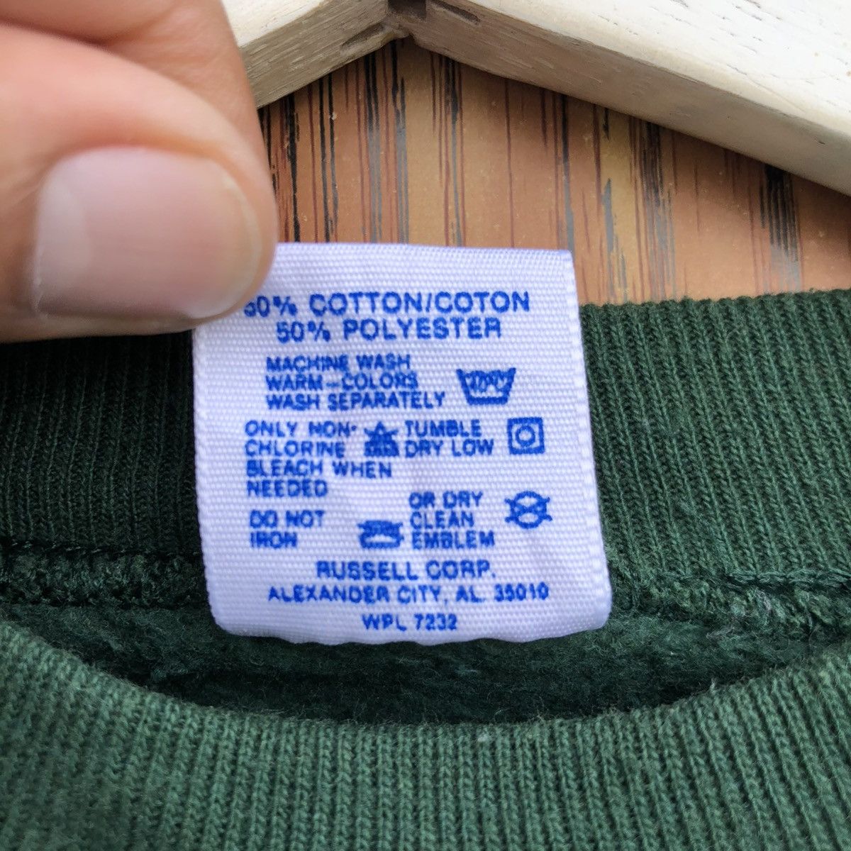 Vintage Vintage Green Plain Sweatshirt Pullover Crewneck Size US XL / EU 56 / 4 - 8 Thumbnail