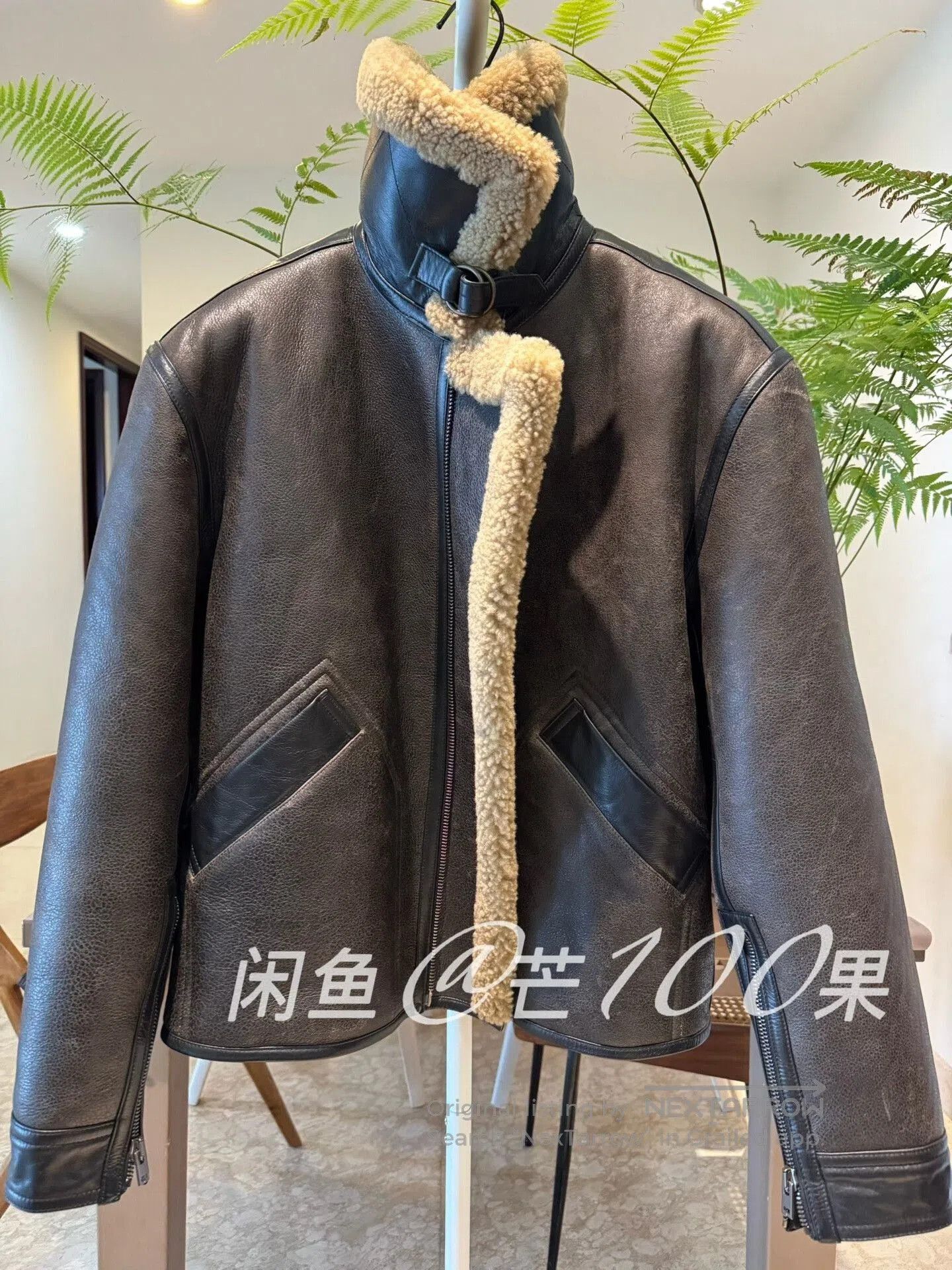 Lemaire Lemaire Short Stand Collar Distressed Shearling Coat. Size US M / EU 48-50 / 2 - 1 Thumbnail
