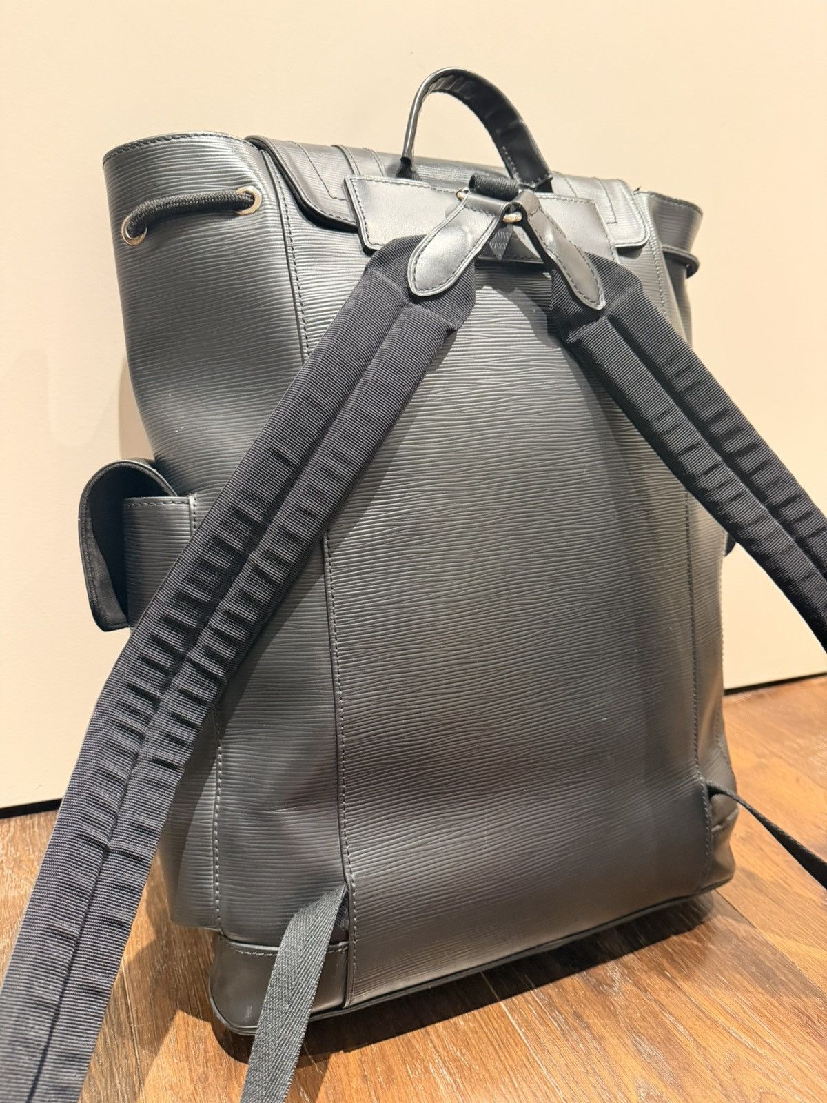 Louis Vuitton Louis Vuitton Christopher PM Backpack EPI Leather Size ONE SIZE - 7 Thumbnail