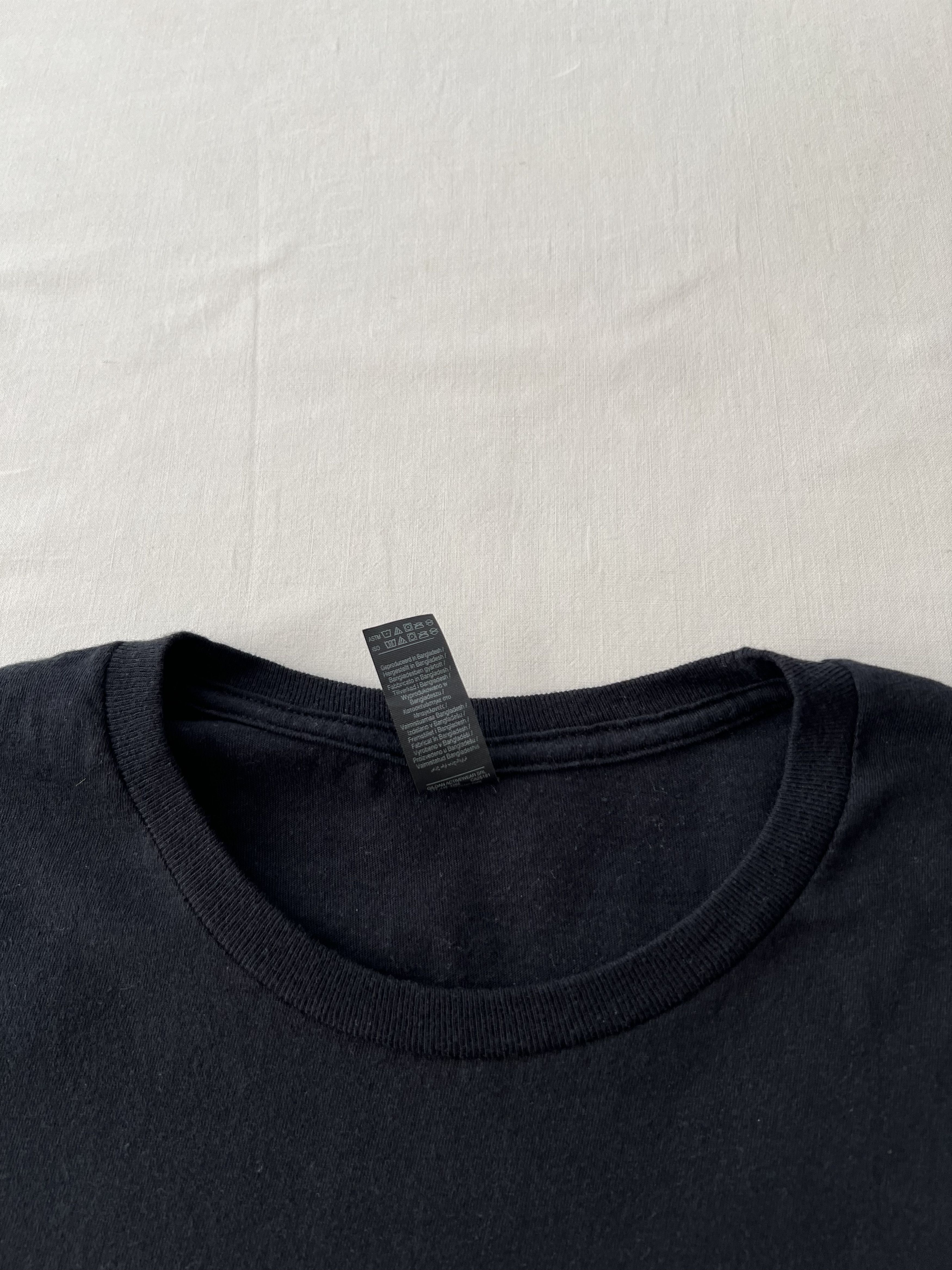 Band Tees Vintage 2020s Oasis Britpop Black T-shirt Size US M / EU 48-50 / 2 - 7 Thumbnail