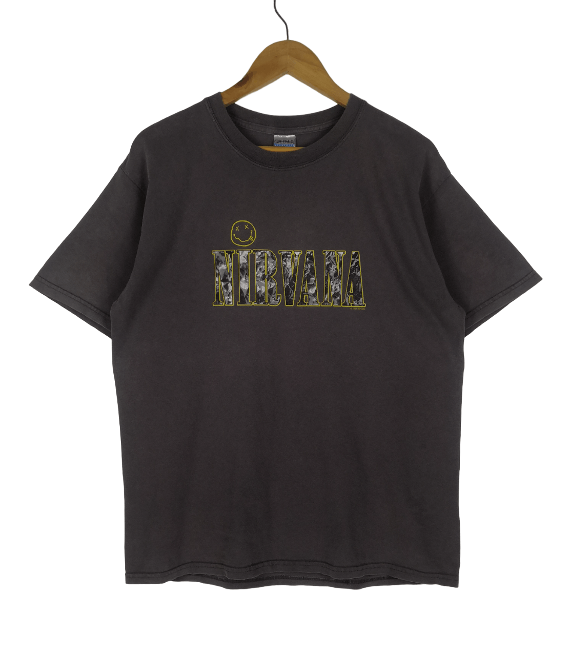 Band Tees Vintage 1997 Nirvana Simley T-Shirt Kurt Cobain Tees Size US L / EU 52-54 / 3 - 3 Thumbnail