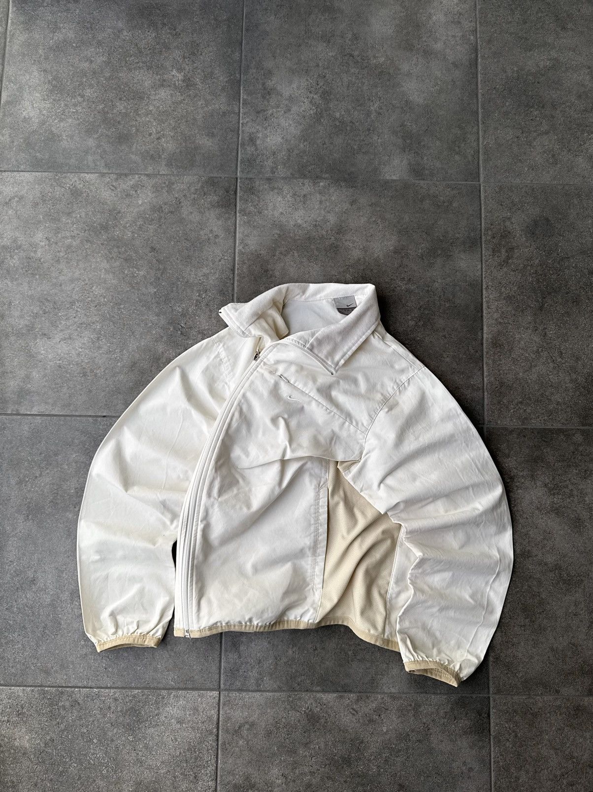 Nike Vintage Y2K Nike Track Jacket 2000s Windbreaker Size US S / EU 44-46 / 1 - 4 Thumbnail