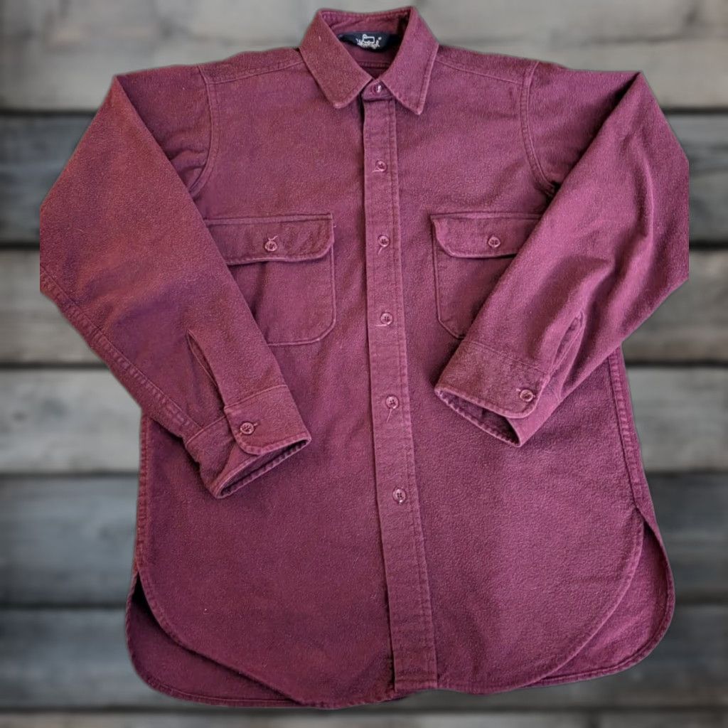 Vintage VINTAGE Woolrich Shirt Mens Button-Up 80s 90s Chamois Red Burgundy S/M Solid Cotton Flannel Pockets Casual Winter Fall Spring USA VGUC Size US S / EU 44-46 / 1 - 1 Thumbnail