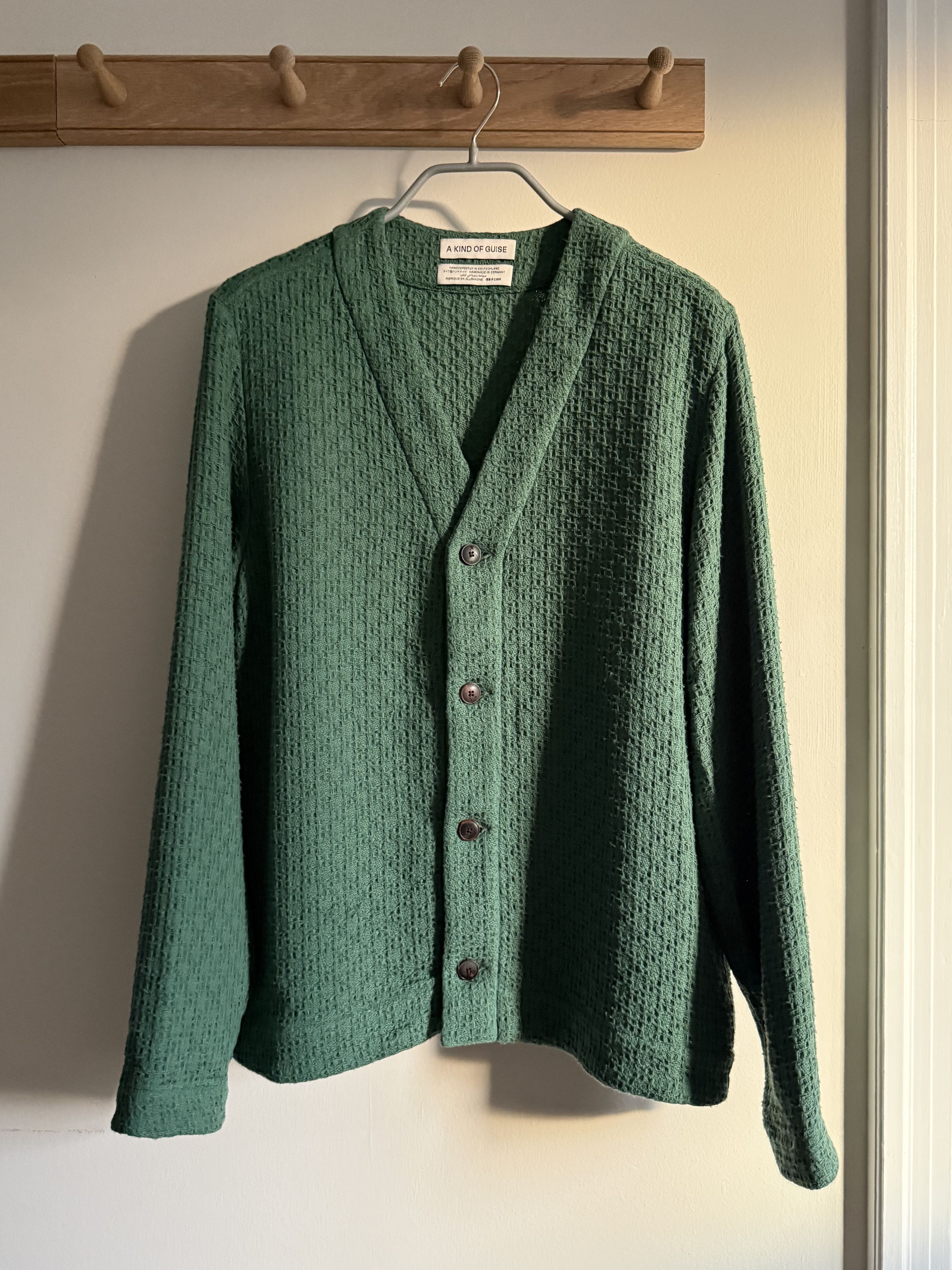 A Kind Of Guise Kura Cardigan - Dried Cilantro Size US S / EU 44-46 / 1 - 1 Thumbnail