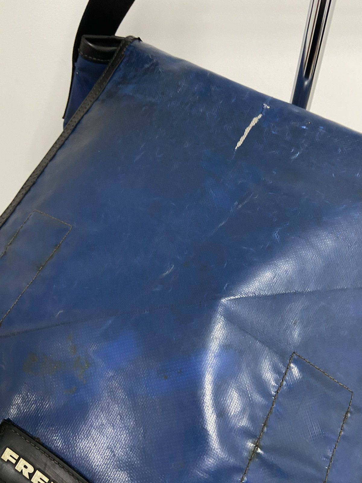 Freitag × Vintage Freitag Vintage Waterproof Crossbody Bag Recycle ♻️ Size ONE SIZE - 12 Thumbnail