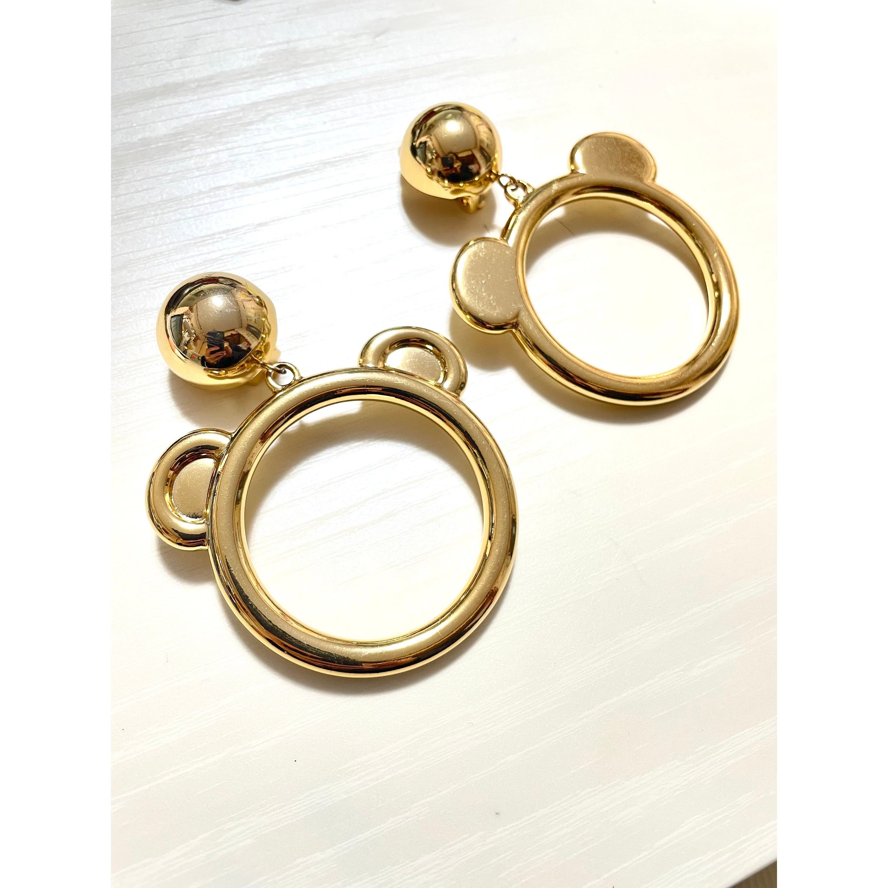 Moschino MINT. Vintage Moschino golden extra large hoop bear design. Size ONE SIZE - 10 Thumbnail