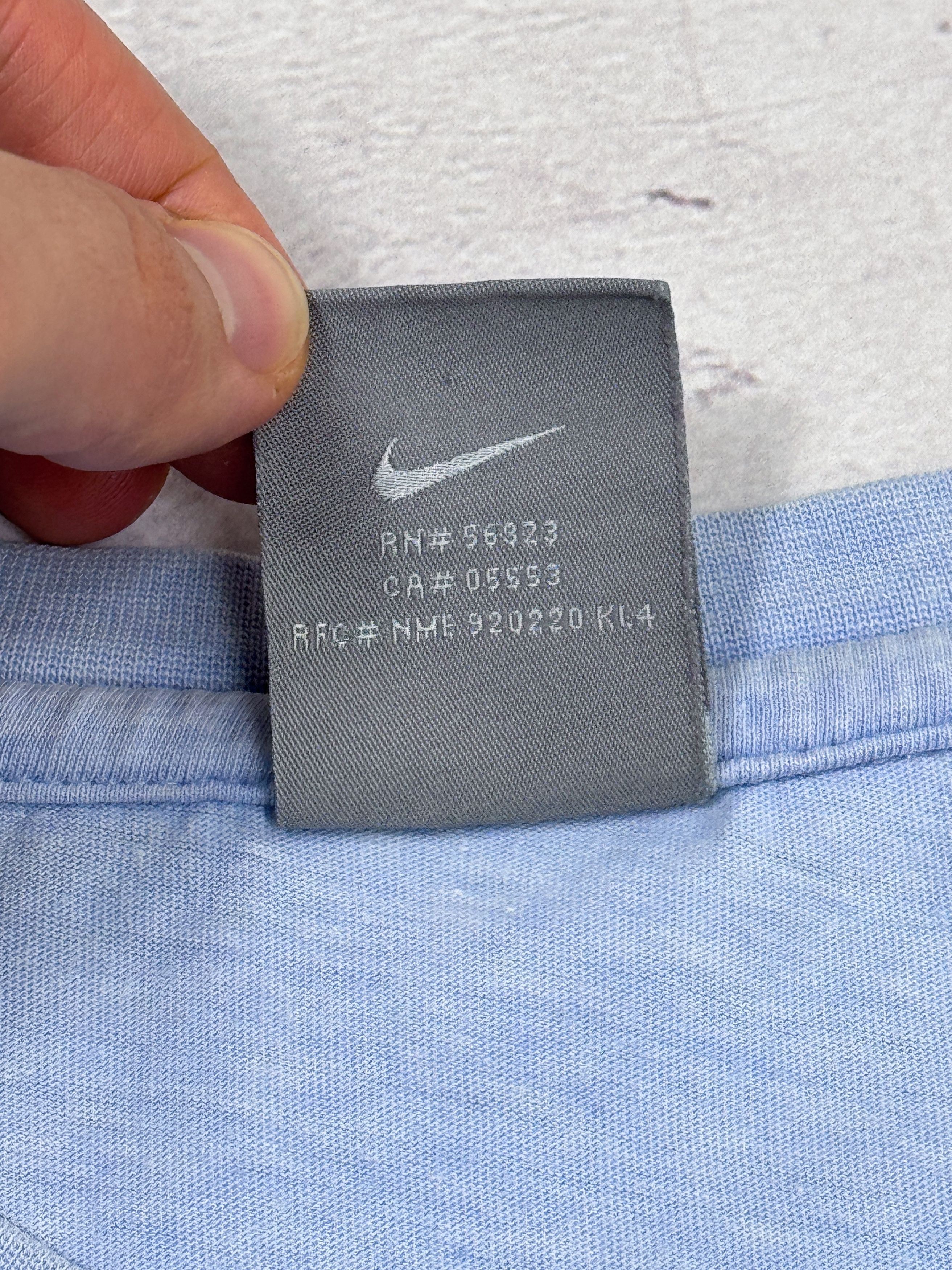 Nike × Vintage Nike T-Shirt Small Swoosh Logo Y2K Size US L / EU 52-54 / 3 - 7 Thumbnail