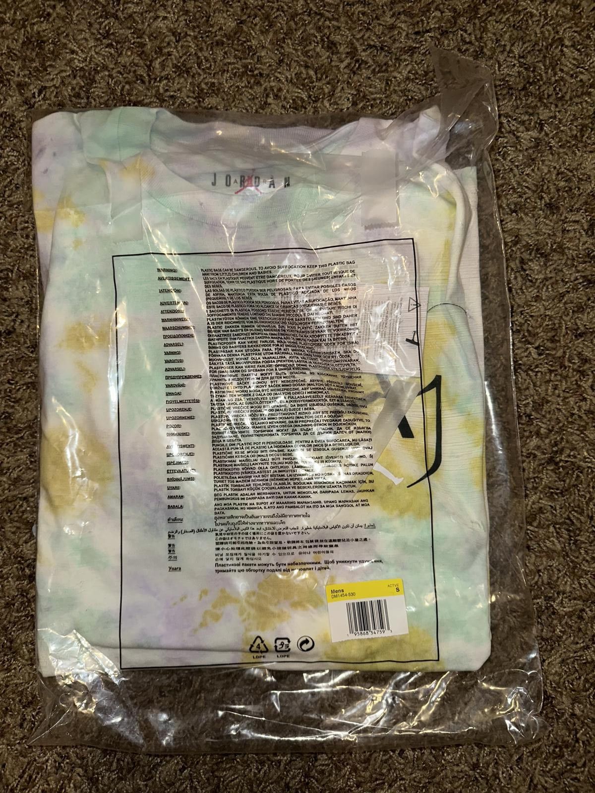 Designer Air Jordan Sport DNA ‘85 Tie-Dye T-Shirt Size US S / EU 44-46 / 1 - 10 Thumbnail