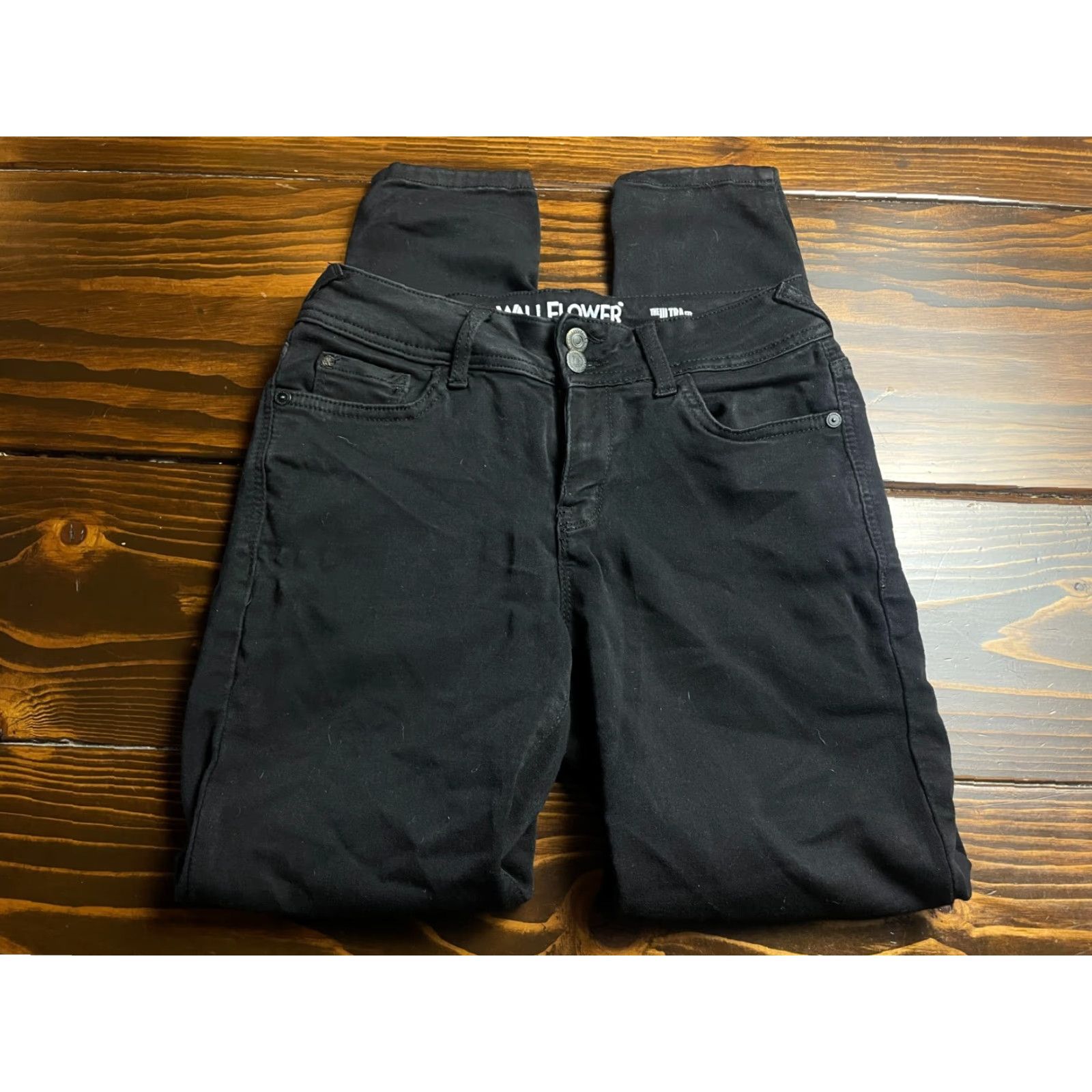 Vintage WallFlower Jeans Women’s Size 7 Black The Ultra Fit Jeans Regular Skinny 28in Inseam Womens Size 28" / US 6 / IT 42 - 2 Thumbnail