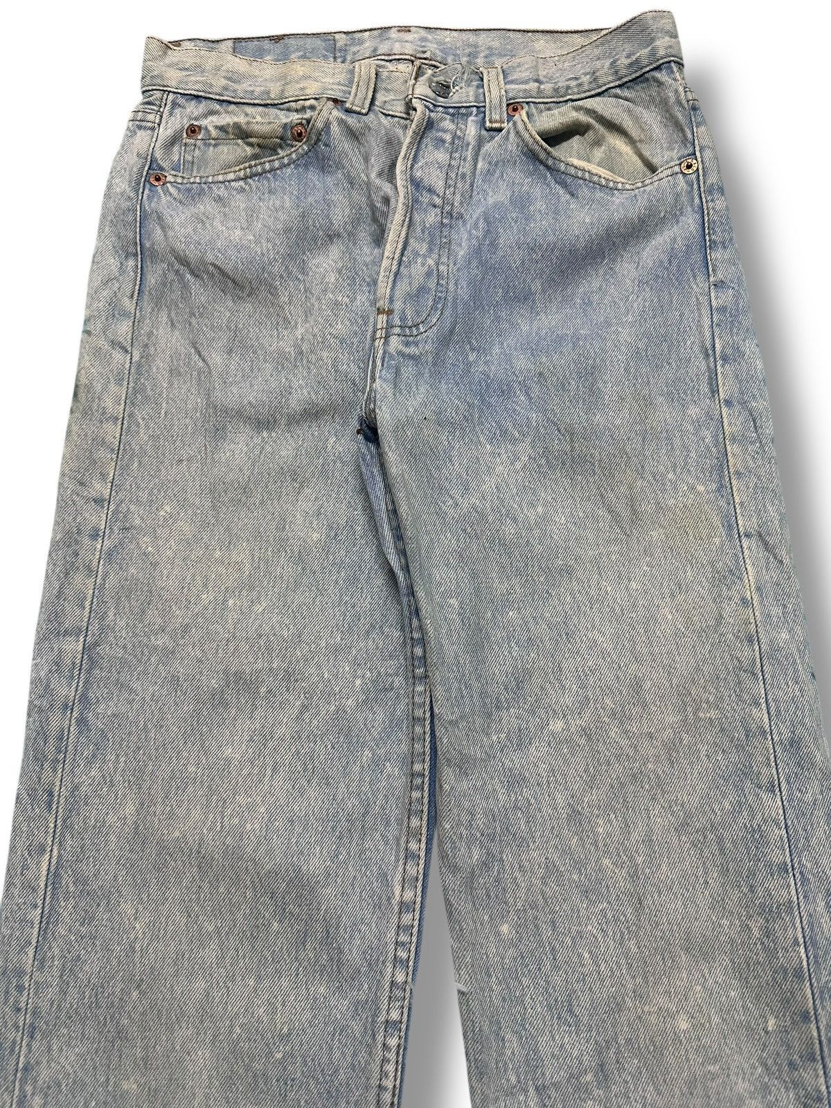 Levi's Vintage Levi's With Distressed Loose Style and Faded Wash Size US 27 - 4 Thumbnail