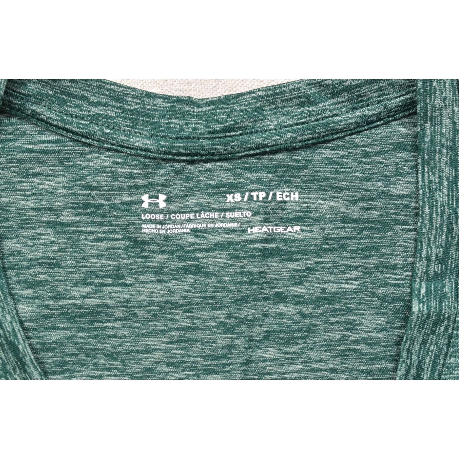 Under Armour Under Armour HeatGear Women's XS Green Heathered V-Neck Short Sleeve Athletic Tee Size 26" / US 2 / IT 38 - 7 Thumbnail