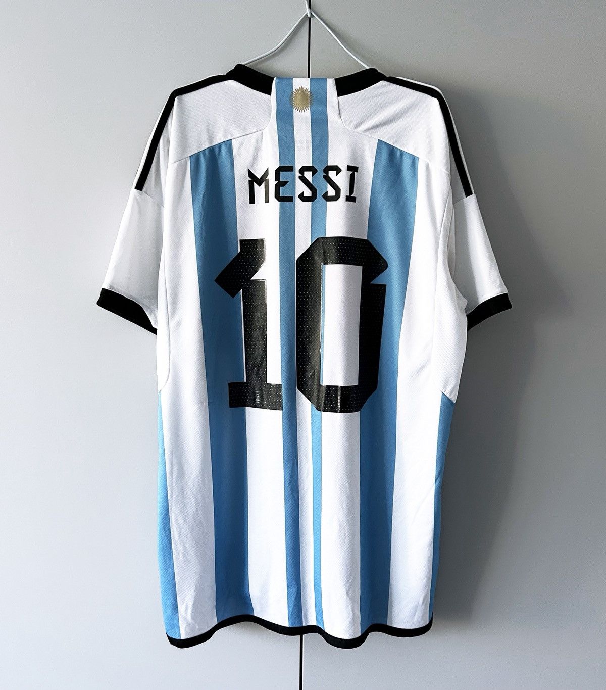 Adidas Argentina jersey #10 Messi 2022 football Size US XL / EU 56 / 4 - 1 Thumbnail