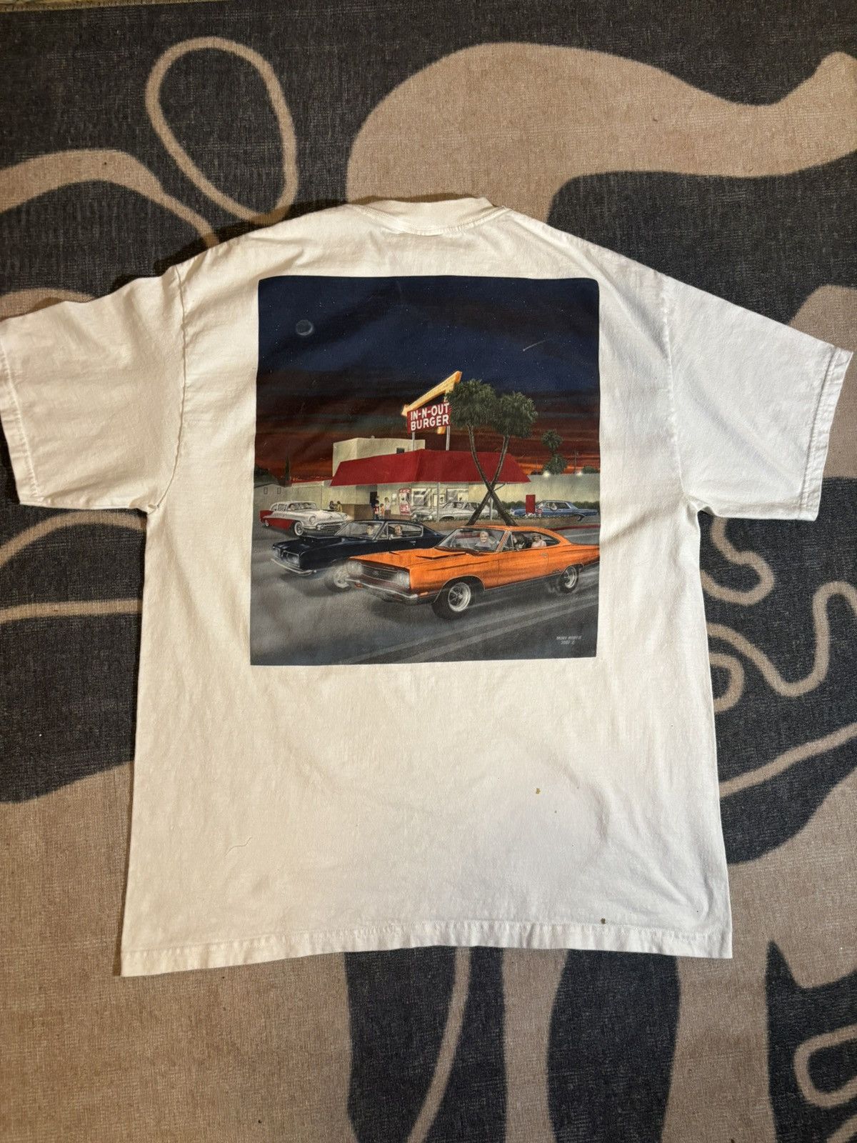 Hanes In-N-Out Burger California Tee – Size L – Hanes Beefy-T Size US L / EU 52-54 / 3 - 4 Thumbnail