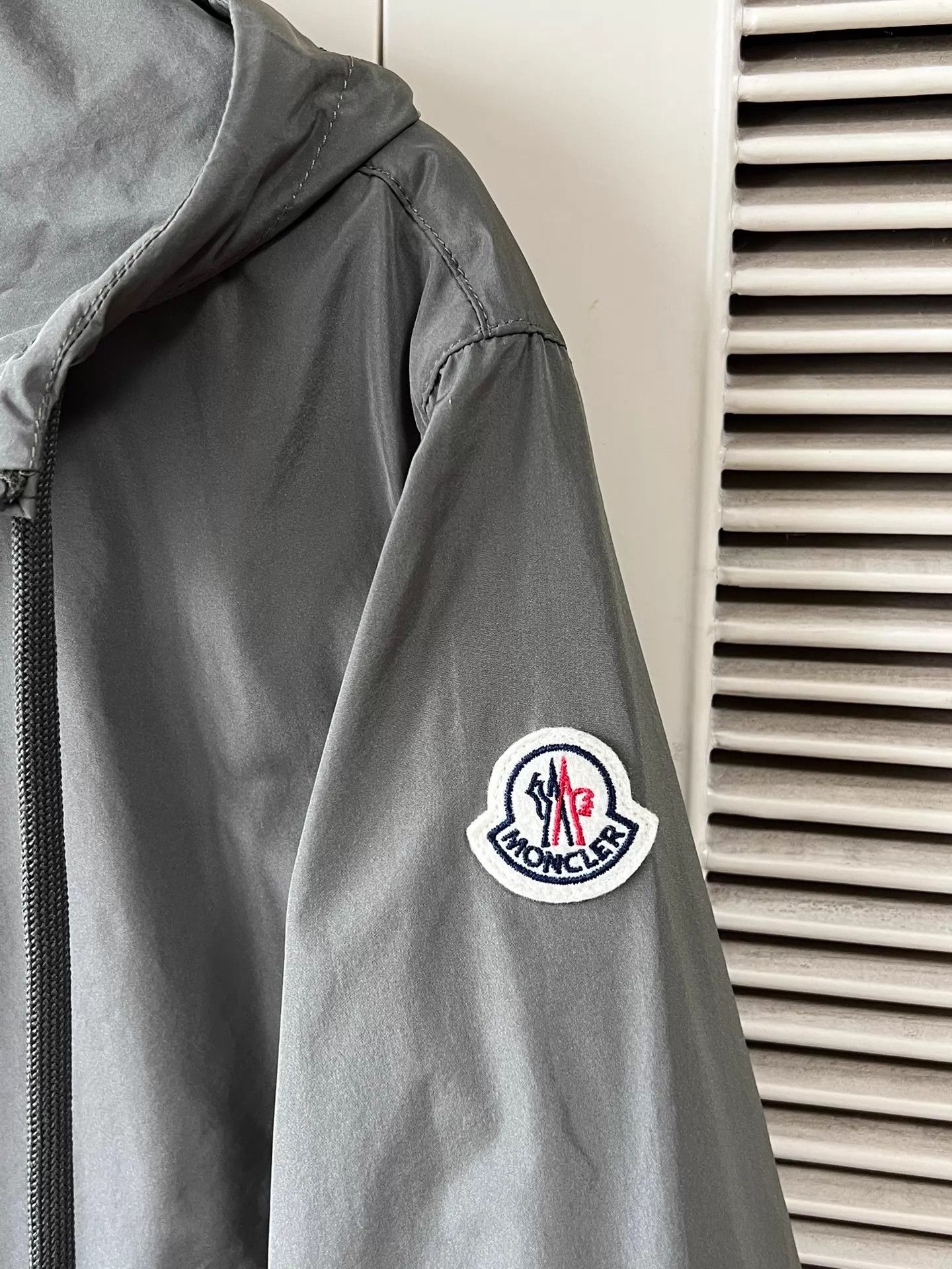 Moncler Moncler Mid-Length Hooded Nylon Coat (New, Unworn, Logo) Size XXS / US 00 / IT 34 - 5 Thumbnail