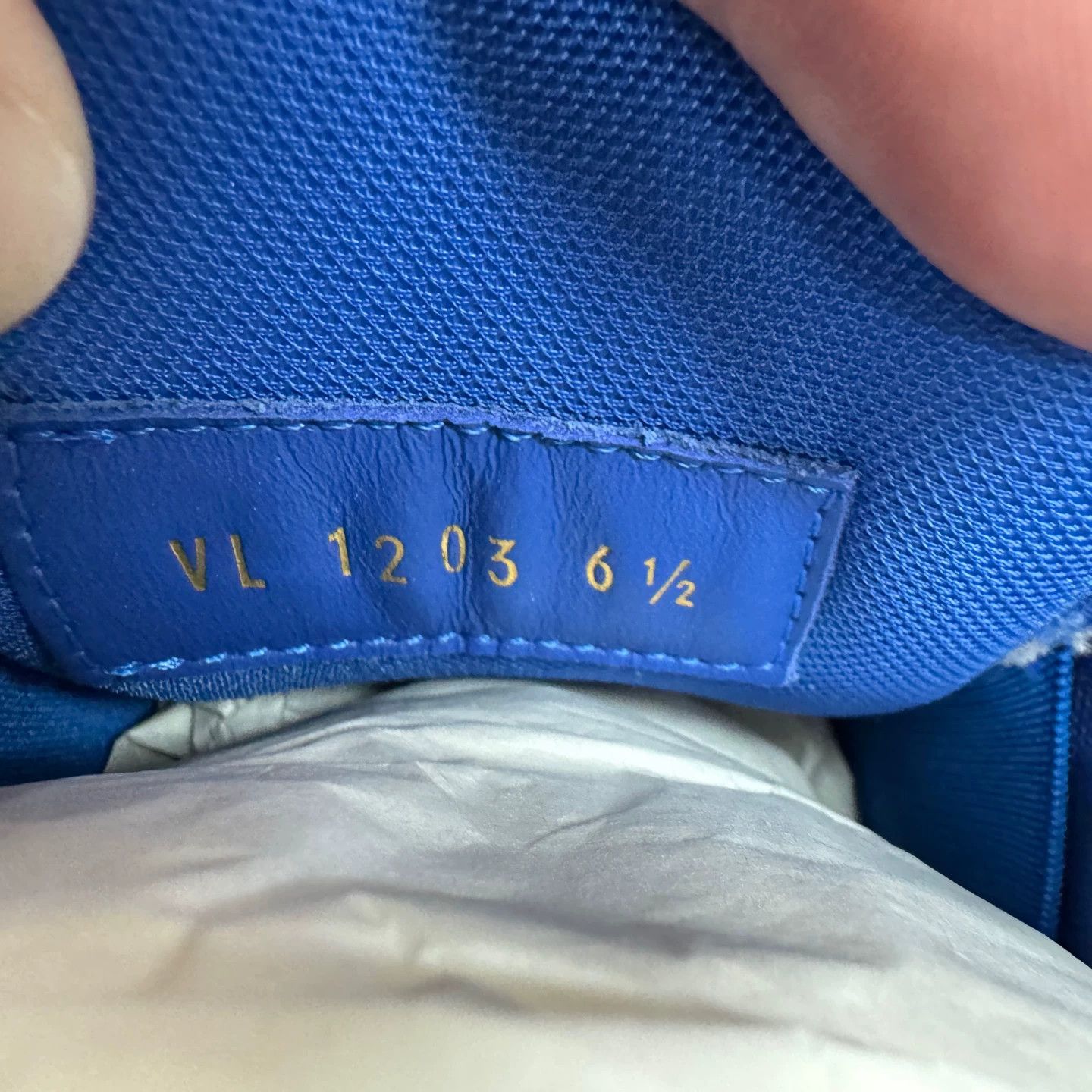 Louis Vuitton LV Pigalle Croc Embossed Trainer Size US 7.5 / EU 40-41 - 6 Thumbnail