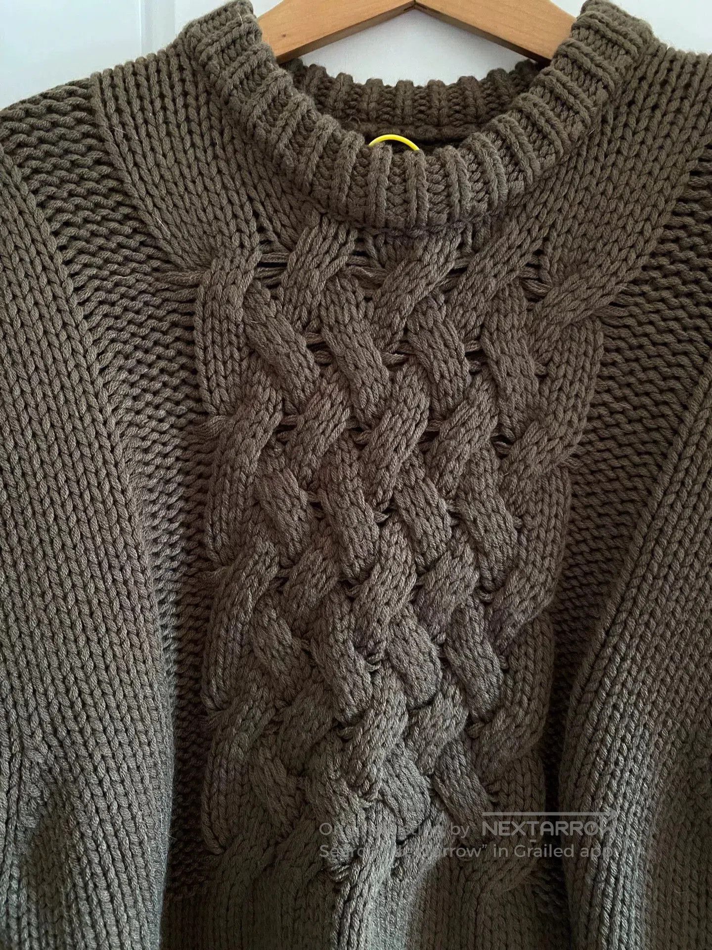 Descendant vintage descendent knitted sweater in olive green. Size US M / EU 48-50 / 2 - 7 Thumbnail