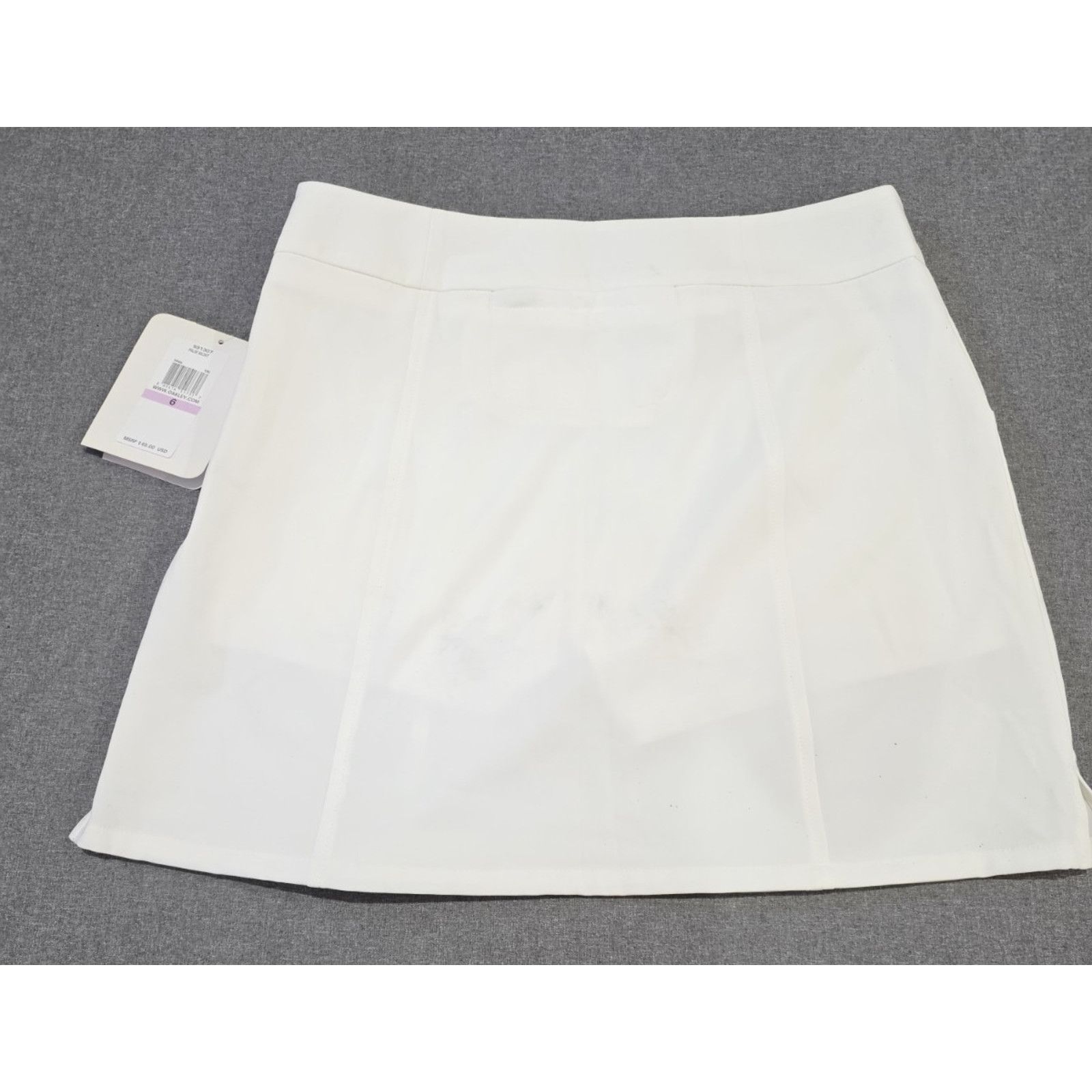 Oakley New Oakley Women’s white Skort Palm Golf Skort Size 6 $65 Size 28" / US 6 / IT 42 - 2 Thumbnail