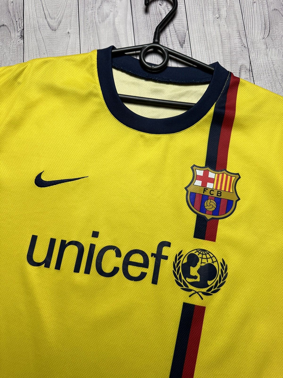 Nike × Vintage Vintage Nike Barcelona soccer jersey size Xl yellow away Size US XL / EU 56 / 4 - 4 Thumbnail