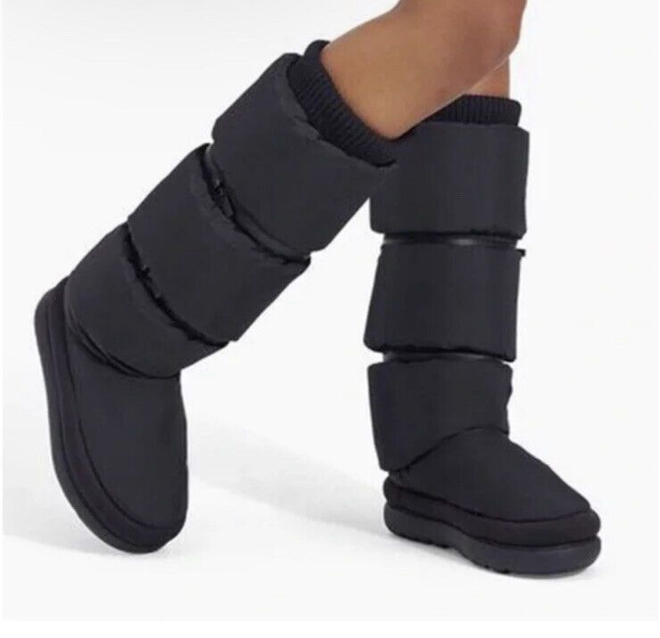 Ugg Ugg layered moon boots Size US 9 / EU 42 - 3 Thumbnail