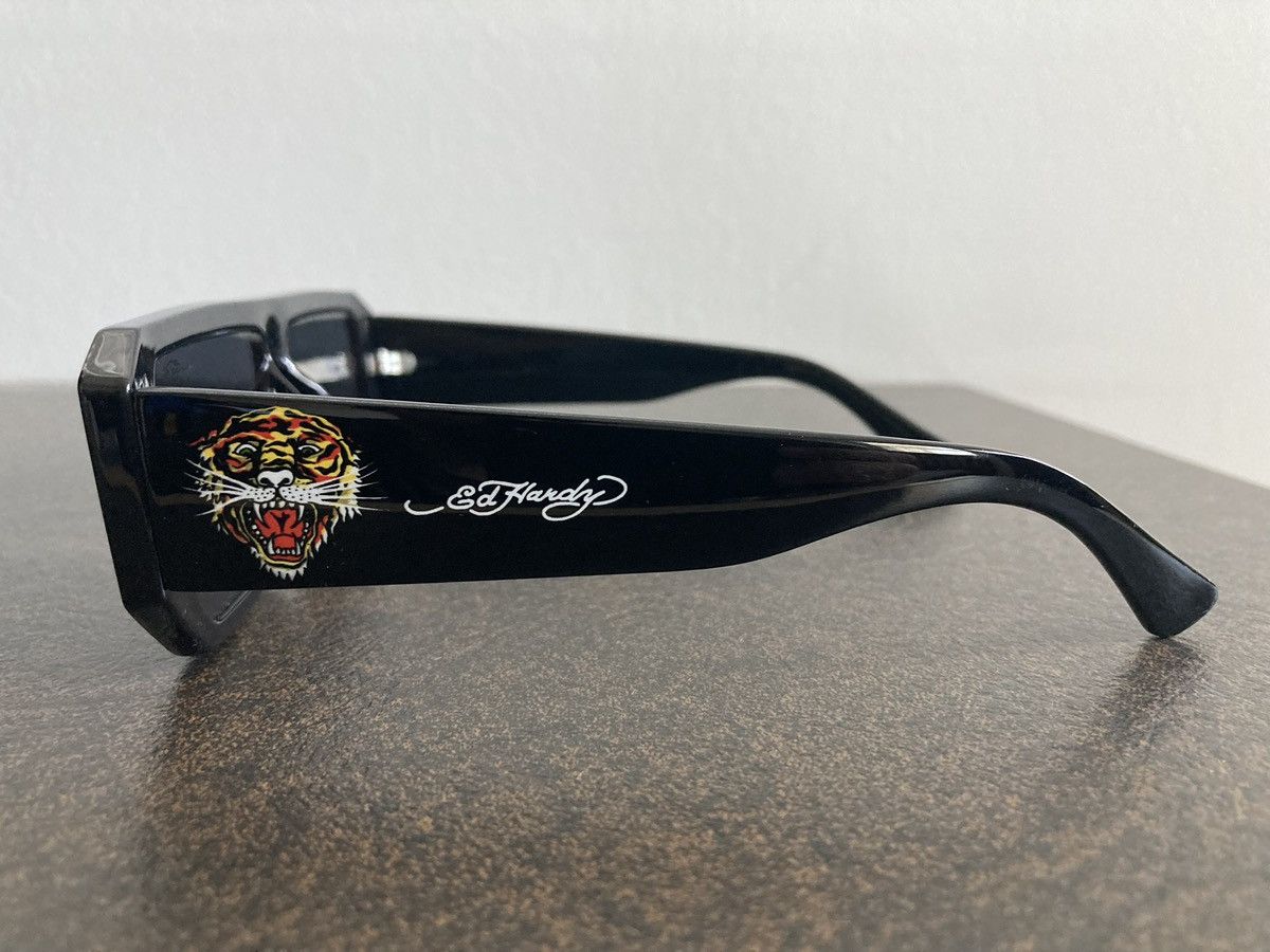 Ed Hardy ED HARDY RECTANGULAR SUNGLASSES LOUD TIGER DAGGERS TATTOO Size ONE SIZE - 10 Thumbnail