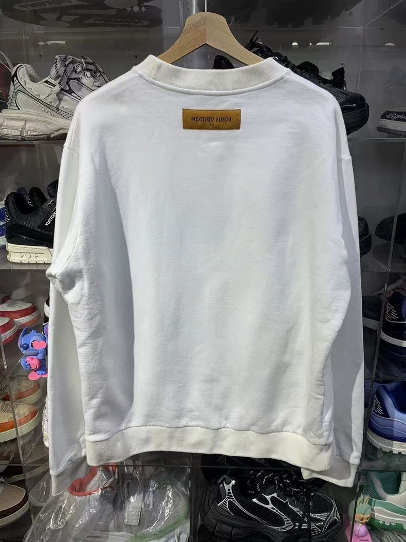 Louis Vuitton Louis Vuitton White Embroidered Sweatshirt Size L-2506 Size US L / EU 52-54 / 3 - 2 Thumbnail