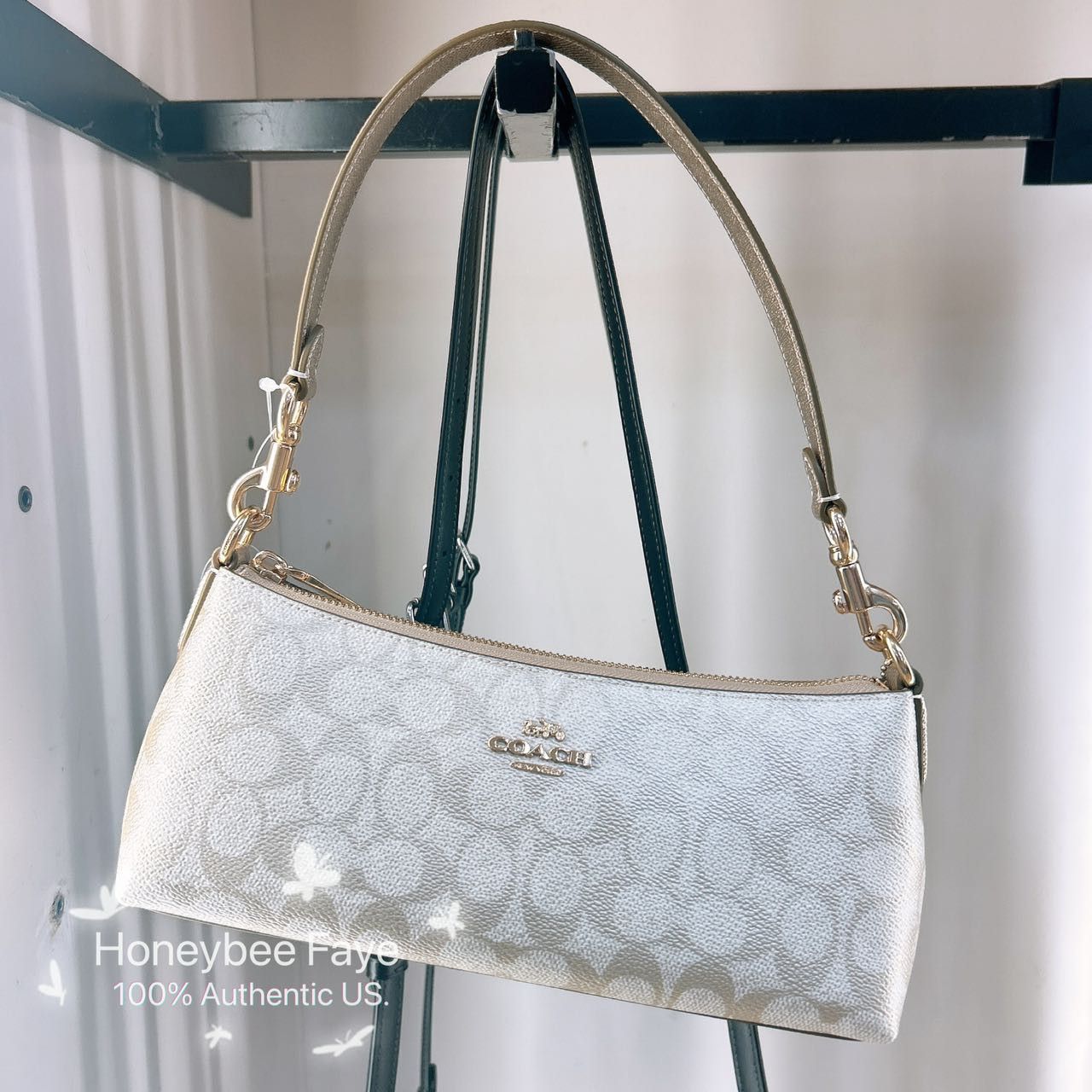 Charlotte Shoulder Bag In Signature Canvas CX580