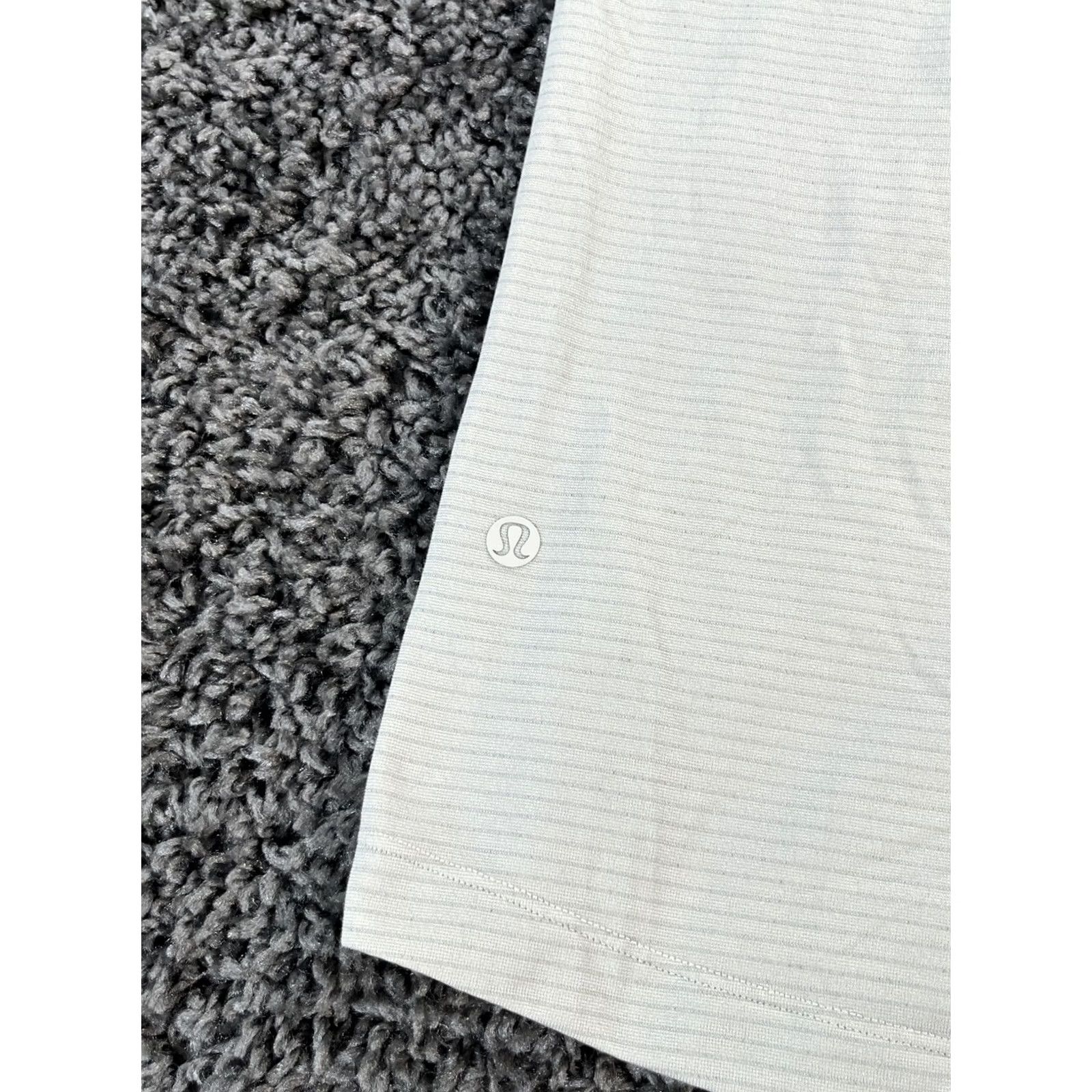 Lululemon LULULEMON Polo Shirt Mens L Gray Striped Button Short Sleeve Collared Stretch Shirt Size US L / EU 52-54 / 3 - 5 Thumbnail