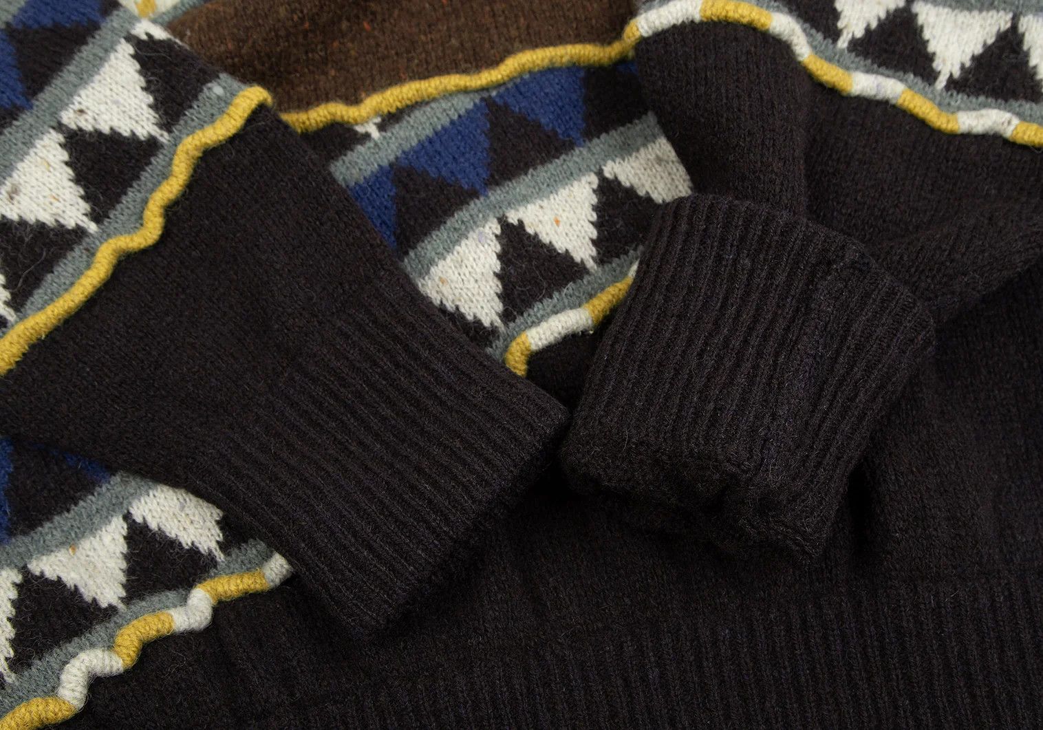 Issey Miyake Pattern Block Design Knit Sweater in Brown and Black, M Size US M / EU 48-50 / 2 - 6 Thumbnail