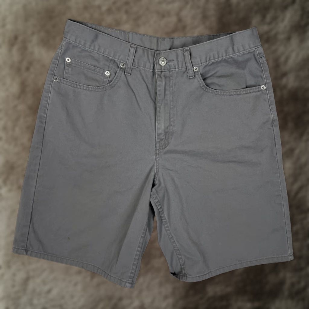 Levi's VINTAGE Levi's Shorts Denim 90s Beige 36 Regular Men Cotton 9in Inseam Size 36 Baggy Casual Reading READ Size US 36 / EU 52 - 1 Thumbnail