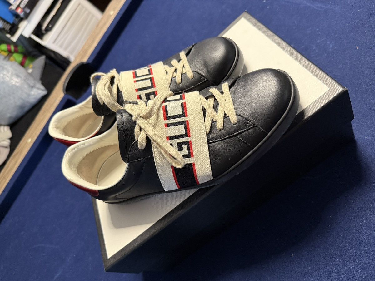 Gucci Gucci Black Leather Ace Stripe Low Top Size US 11 / EU 44 - 1 Thumbnail